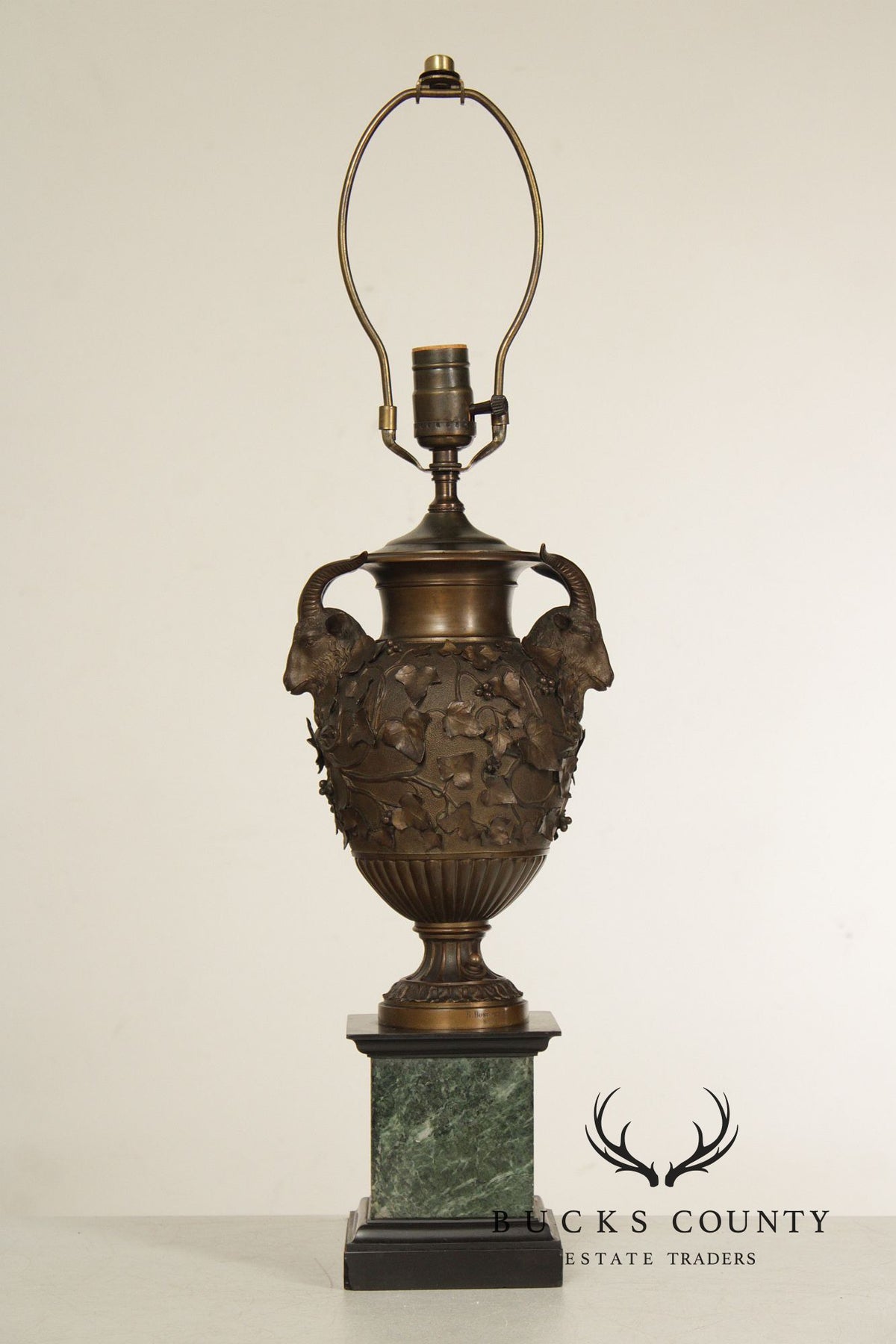 Benedetto Boschetti Classical Style Pair of Bronze Urn Table Lamps