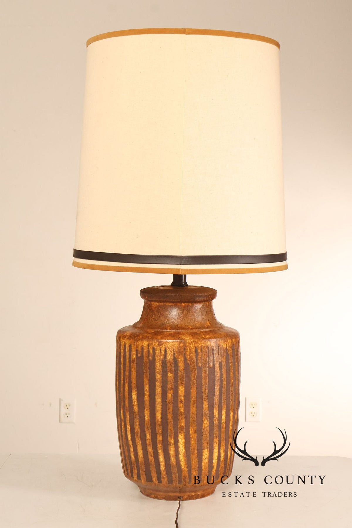 Mid Century Modern Glazed Ceramic Table Lamp