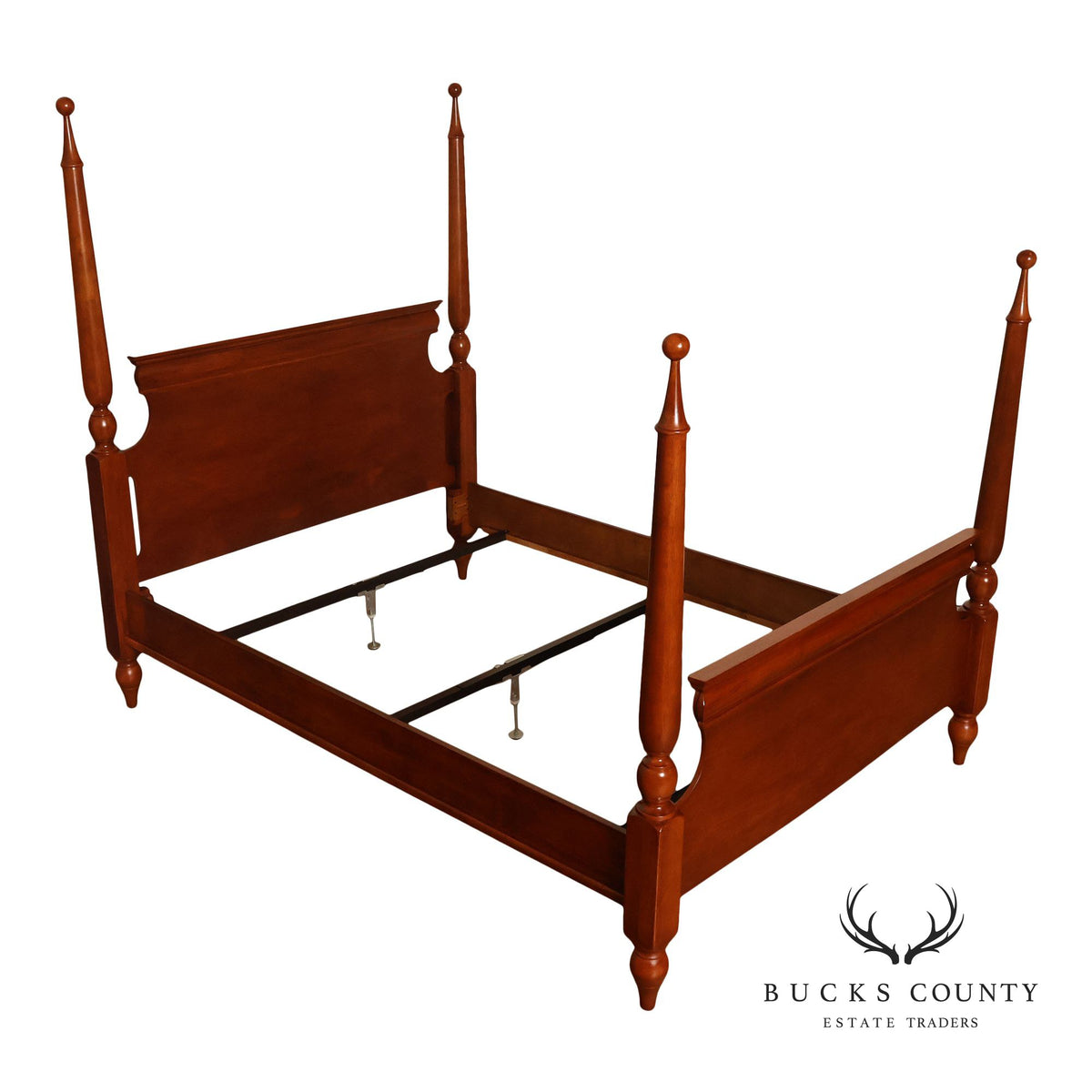 Vintage Traditional Early American Style Queen Size Four Poster Bed