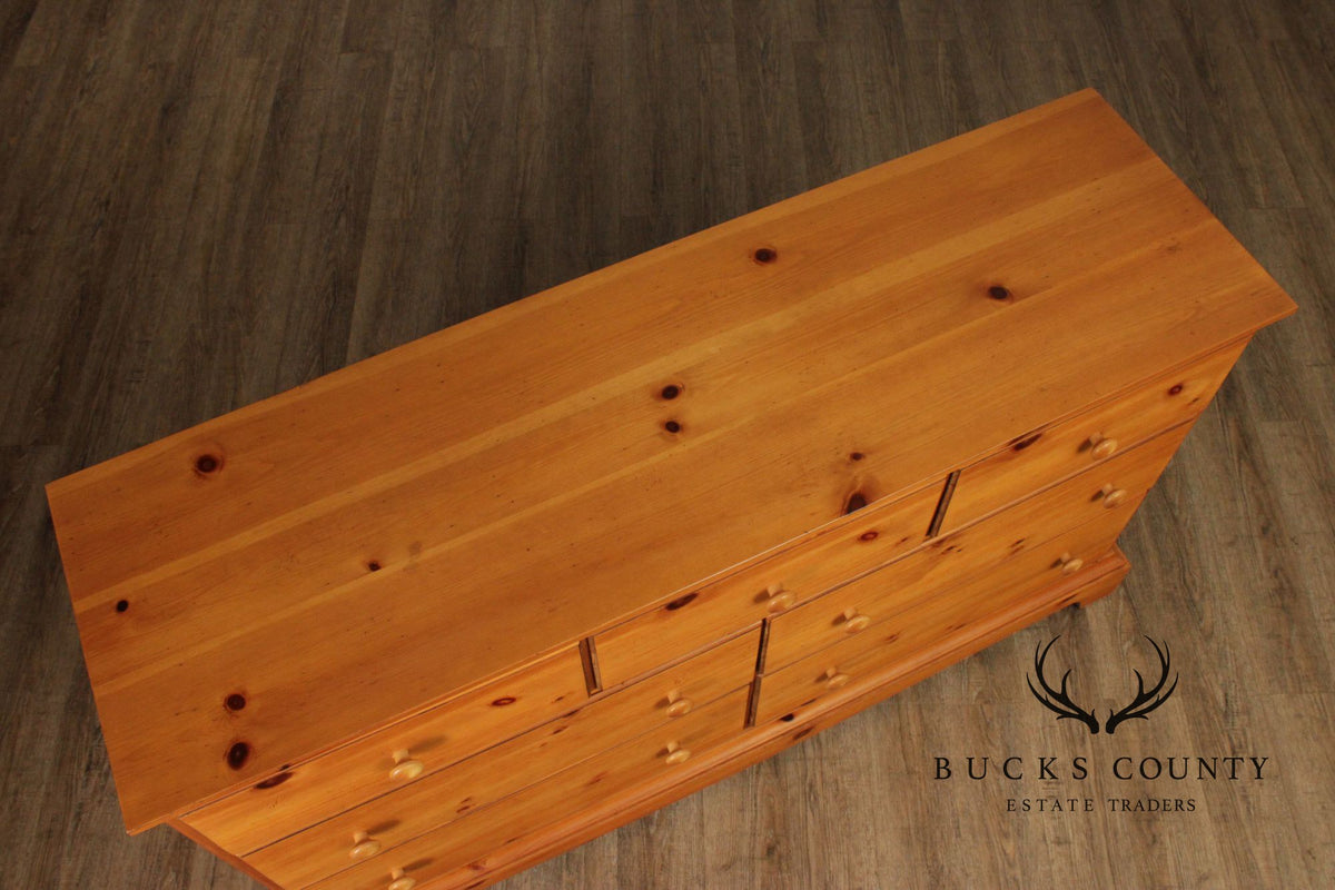 Lane 'The America Collection' Pine Dresser