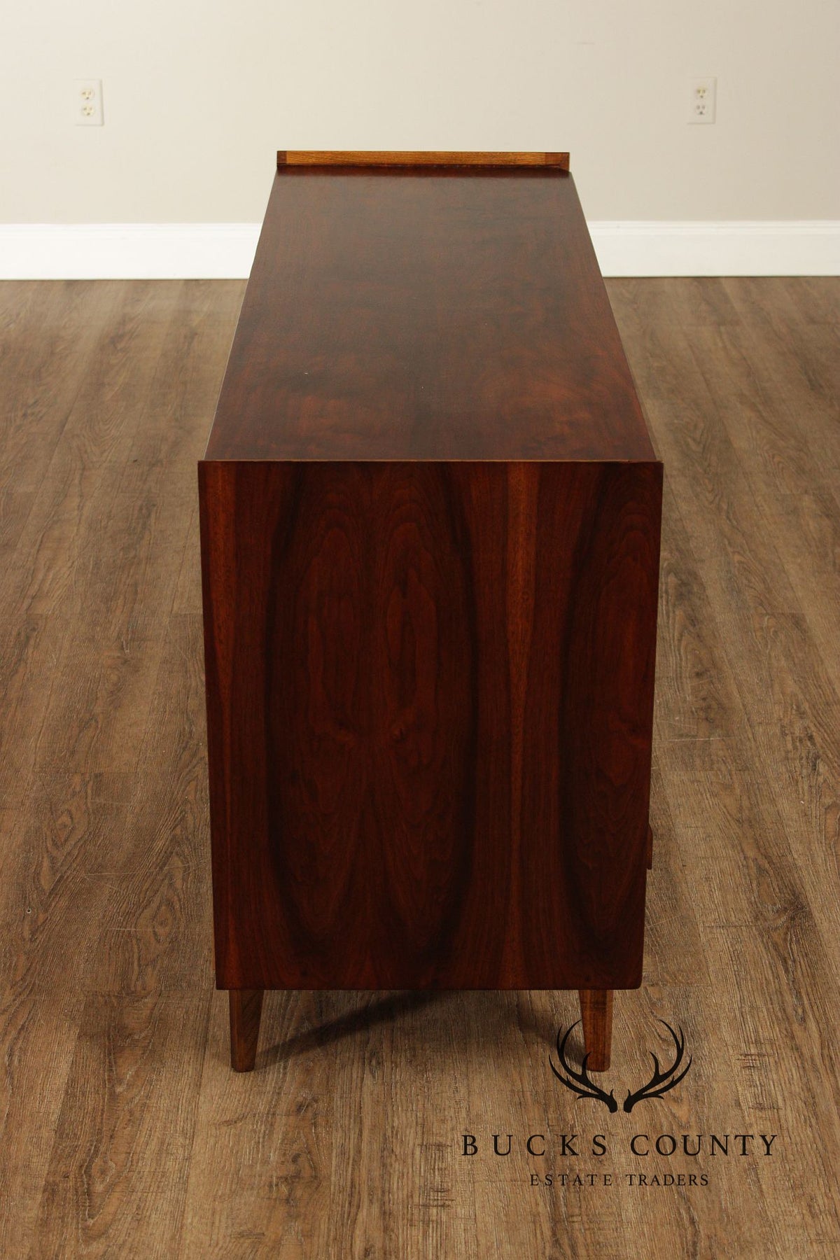 Lane 'First Edition' Mid Century Modern Walnut Dresser
