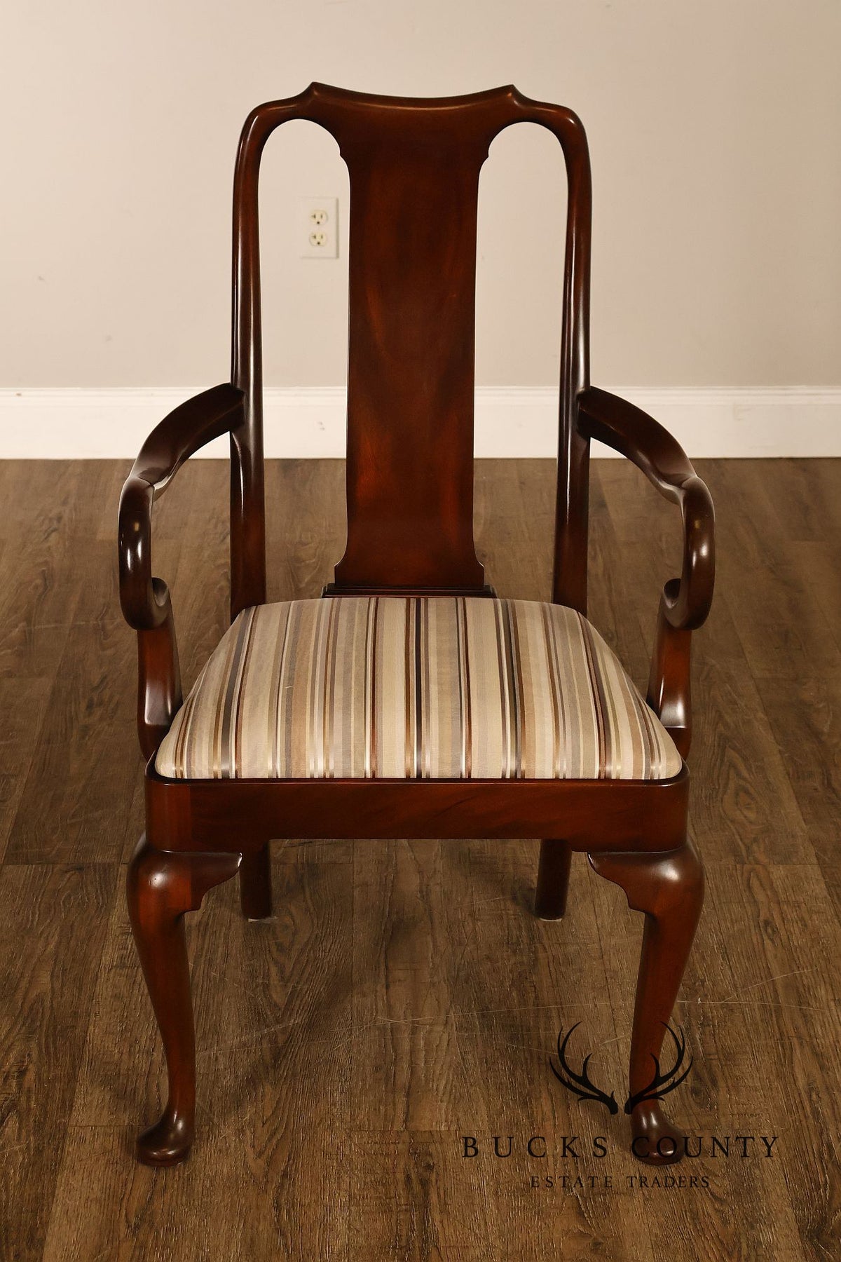 Kittinger Queen Anne Style Set of Six Mahogany Dining Chairs