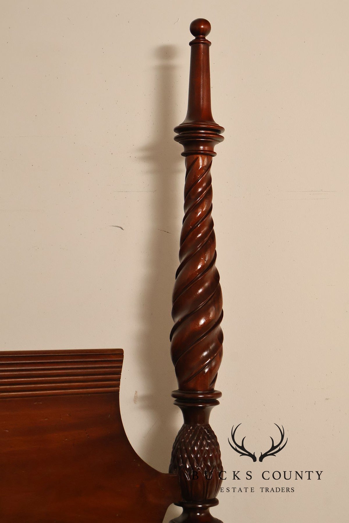 Lexington Furniture Carved Mahogany King Four Poster Bed