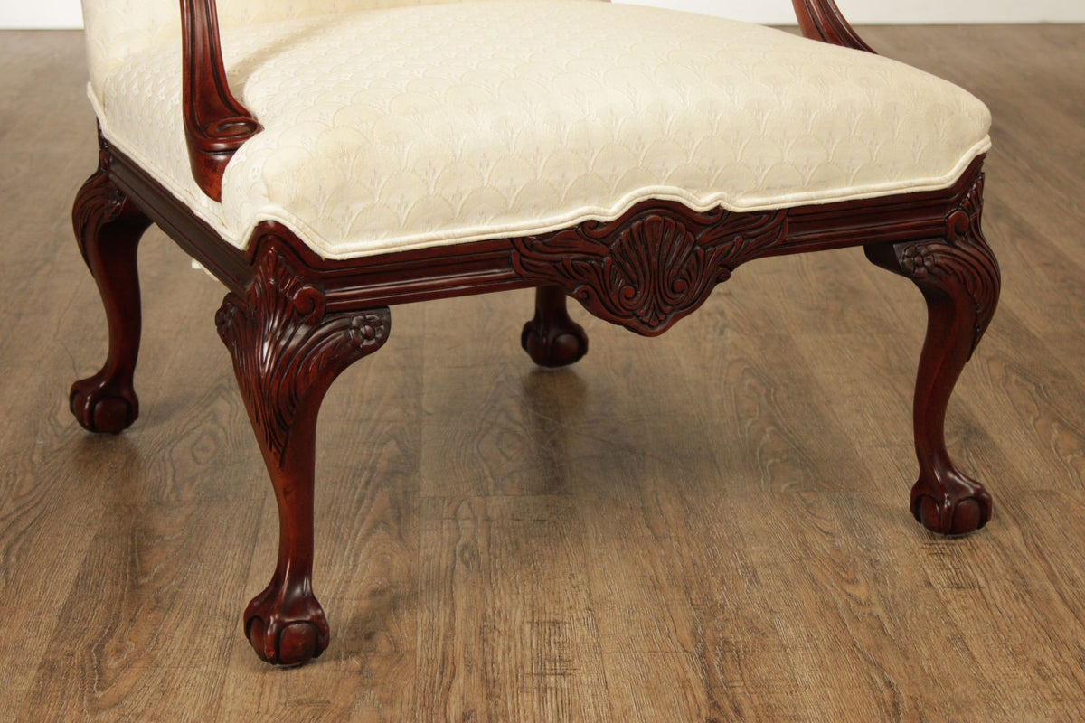 Thomasville Georgian Style Pair of Carved Mahogany Armchairs