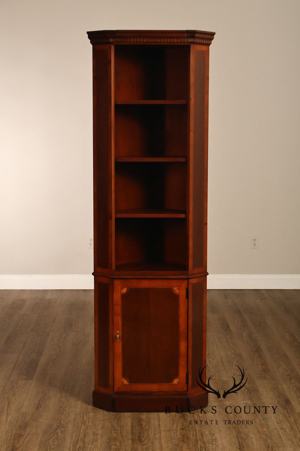 Heckman Furniture Federal Style Mahogany Corner Cabinet With Inlay
