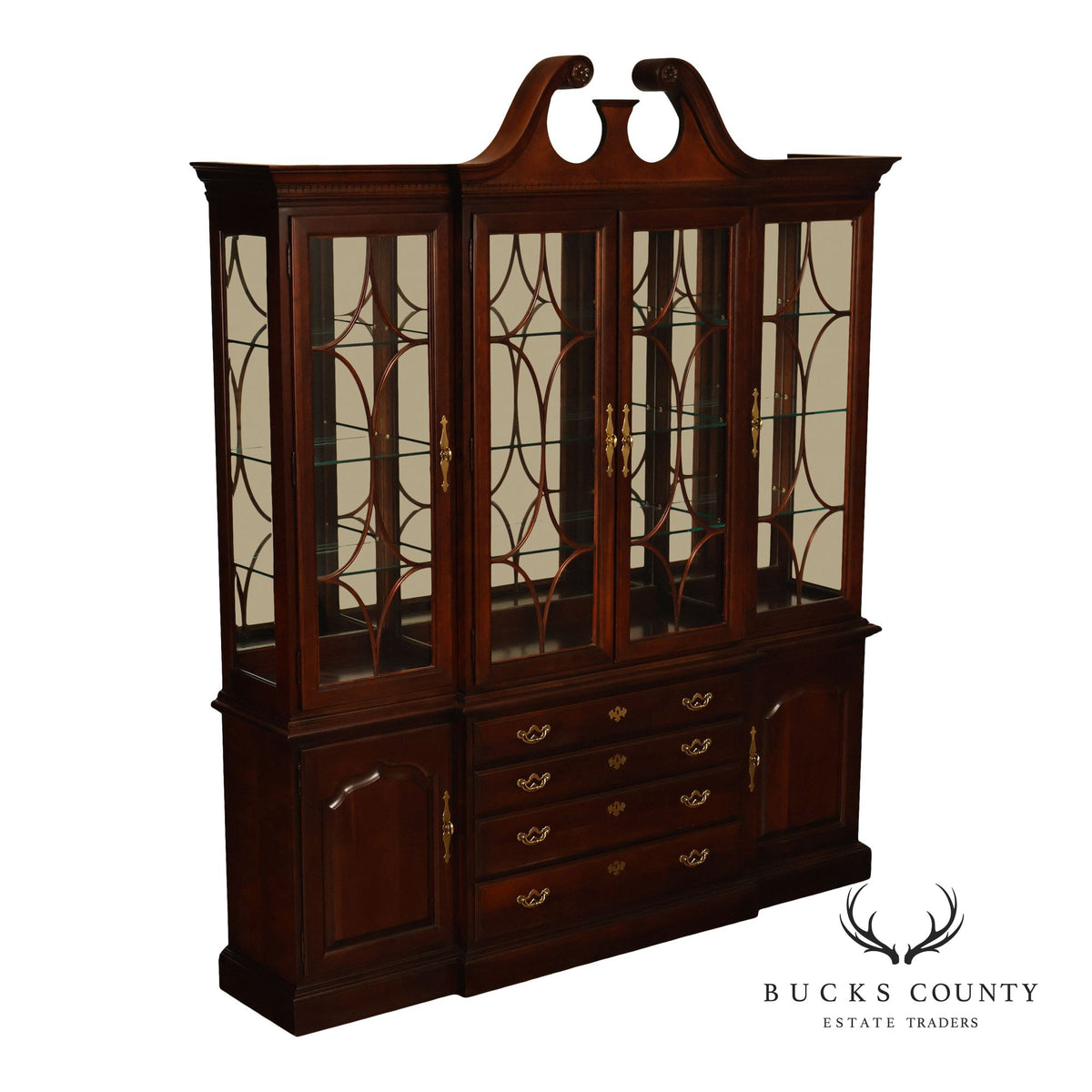 Thomasville Chippendale Style Mahogany Breakfront China Cabinet