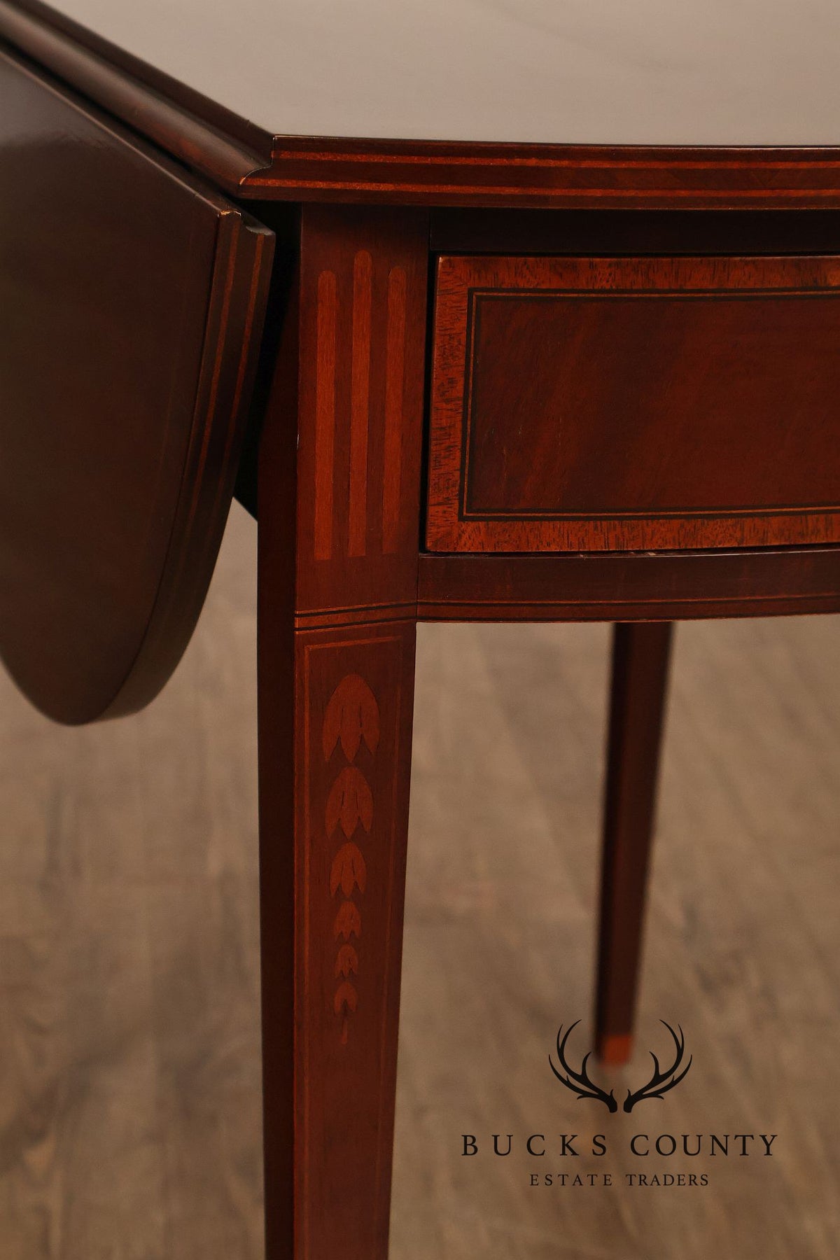 Baker Federal Style Mahogany Pembroke Drop-Leaf Side Table