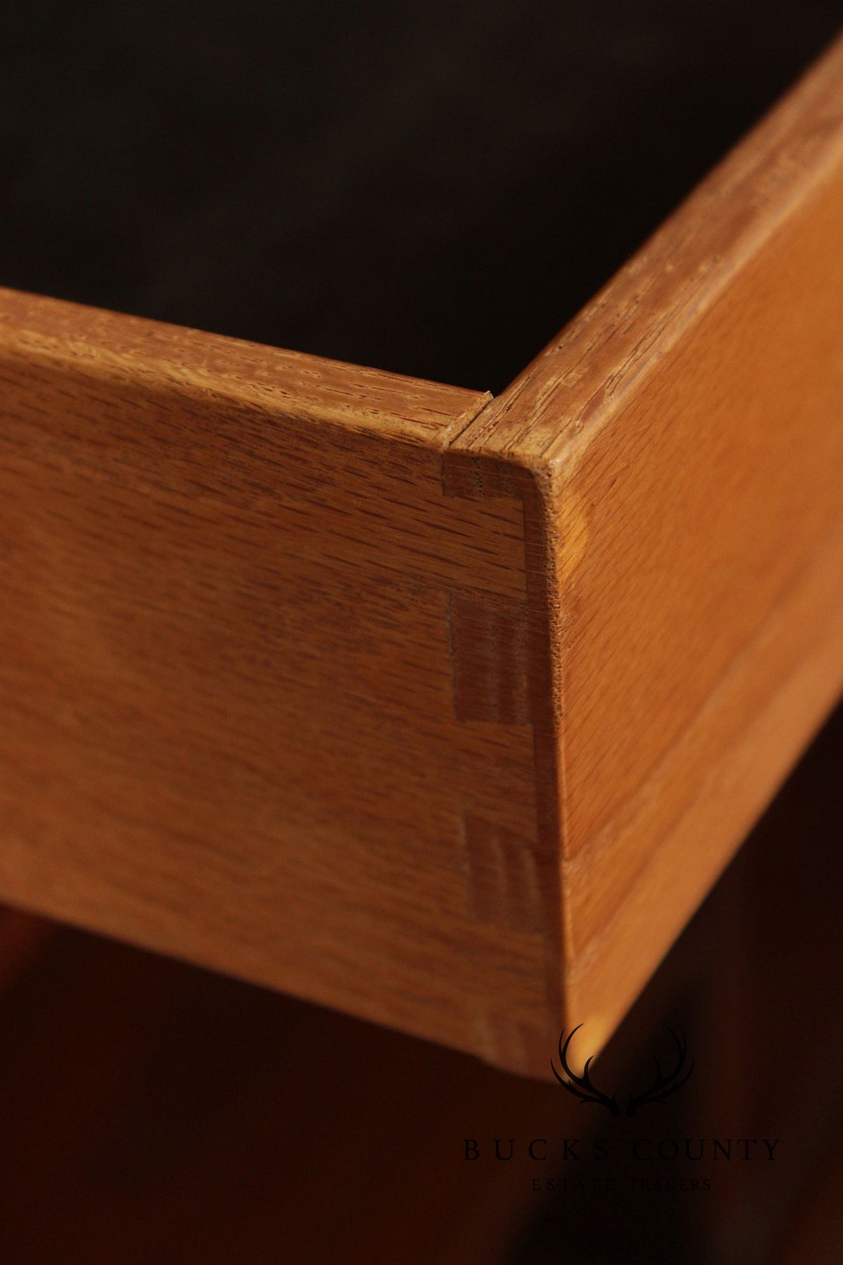 Kittinger Williamsburg Adaptation Mahogany Buffet Cabinet