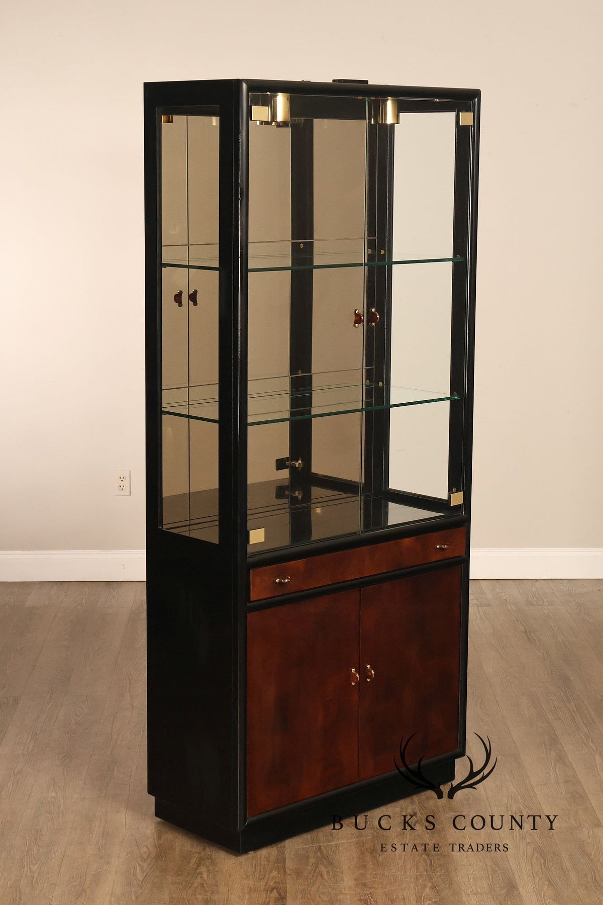 Henredon Scene Three Display Curio Cabinet