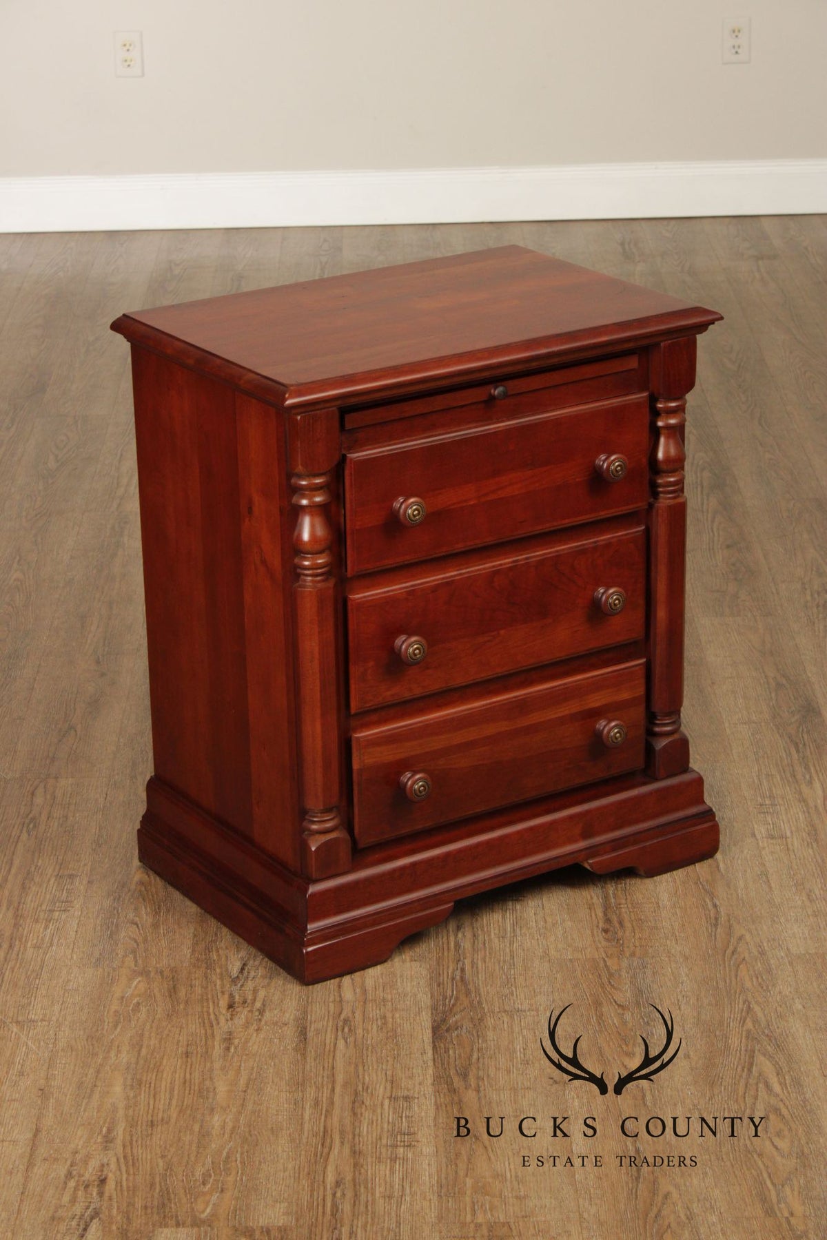 Keller Pair Of Solid Cherry Traditional Nightstands With Pull Out Trays