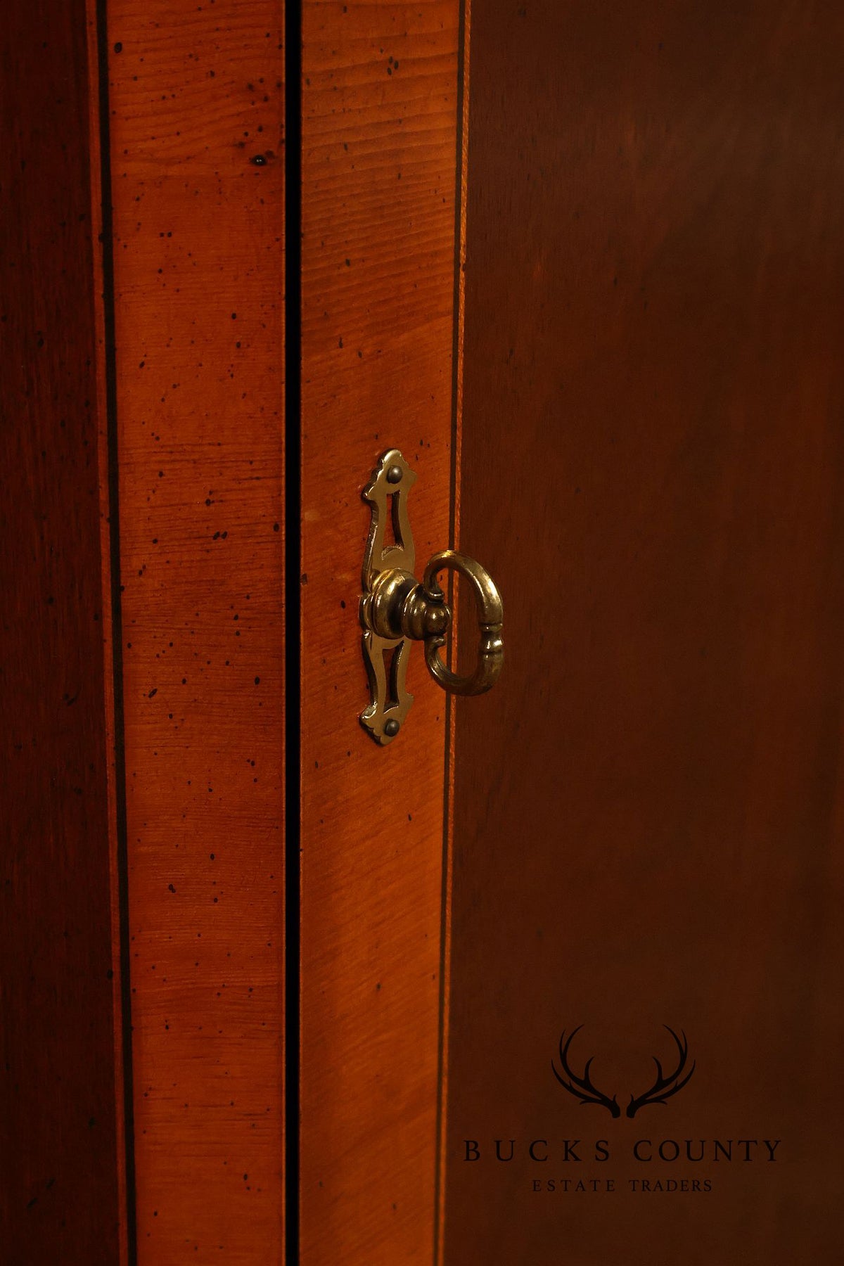 Heckman Furniture Federal Style Mahogany Corner Cabinet With Inlay