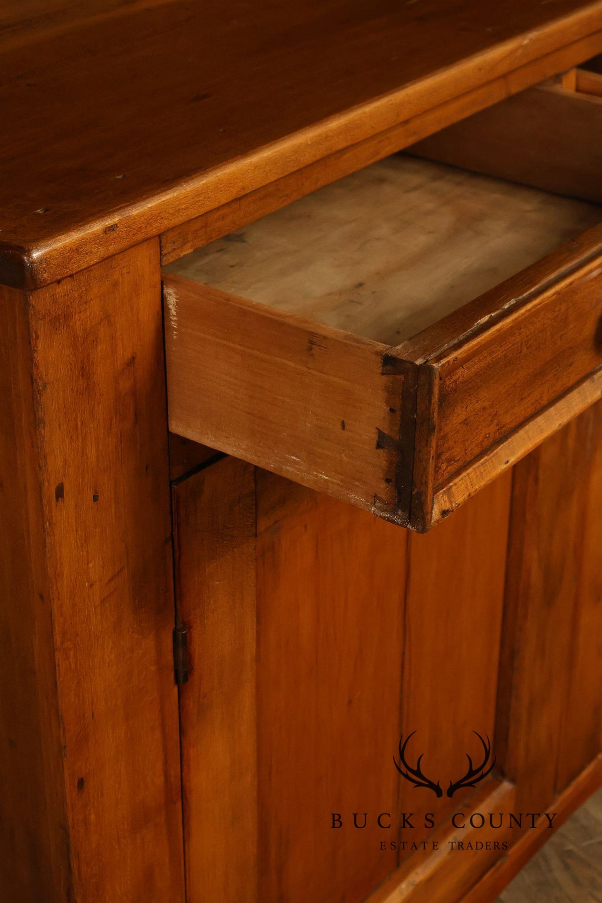 Antique American Country Step-Back Hutch Cupboard With Open Shelves