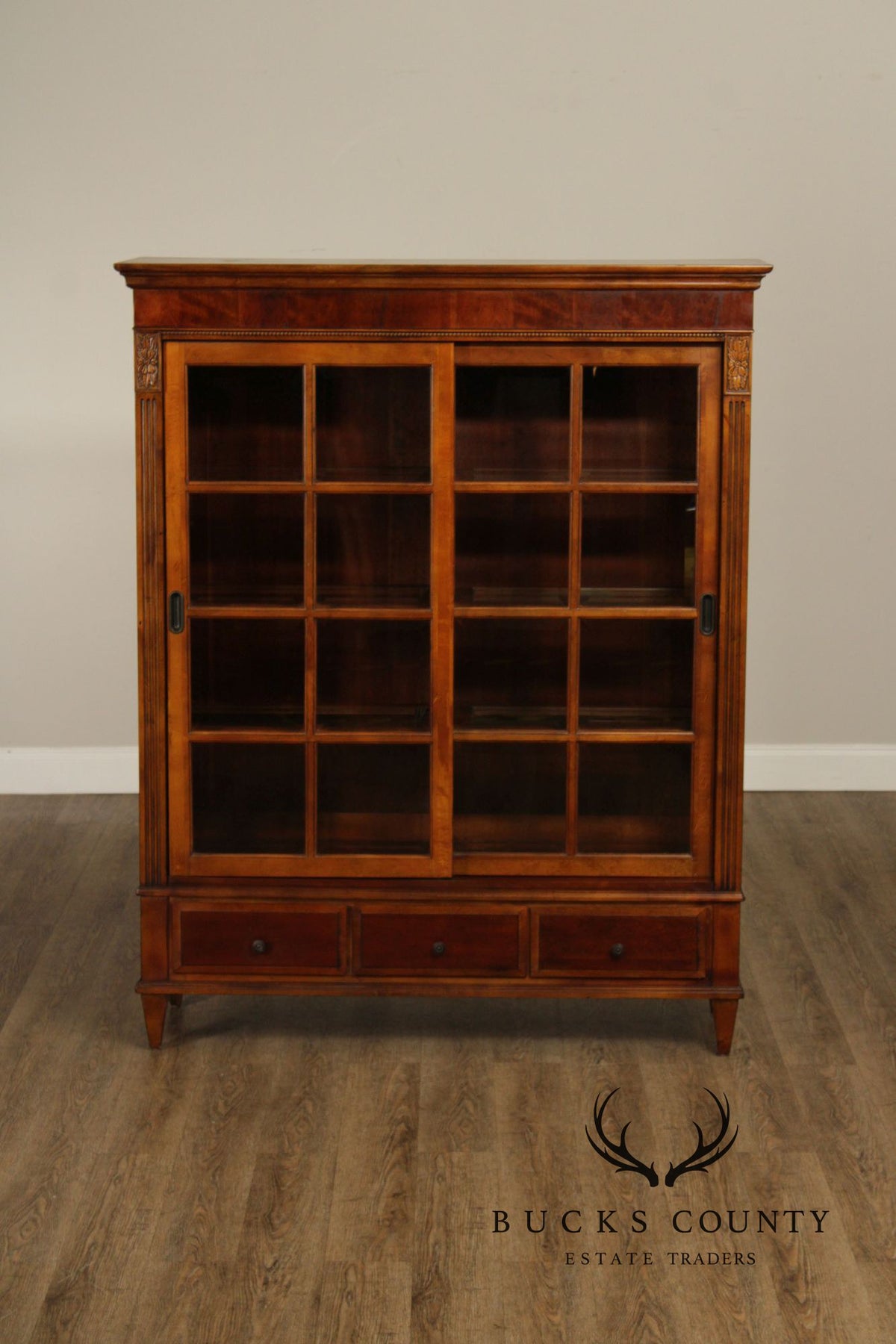 Ethan Allen Traditional Style Lighted Sliding Door Bookcase Display Cabinet
