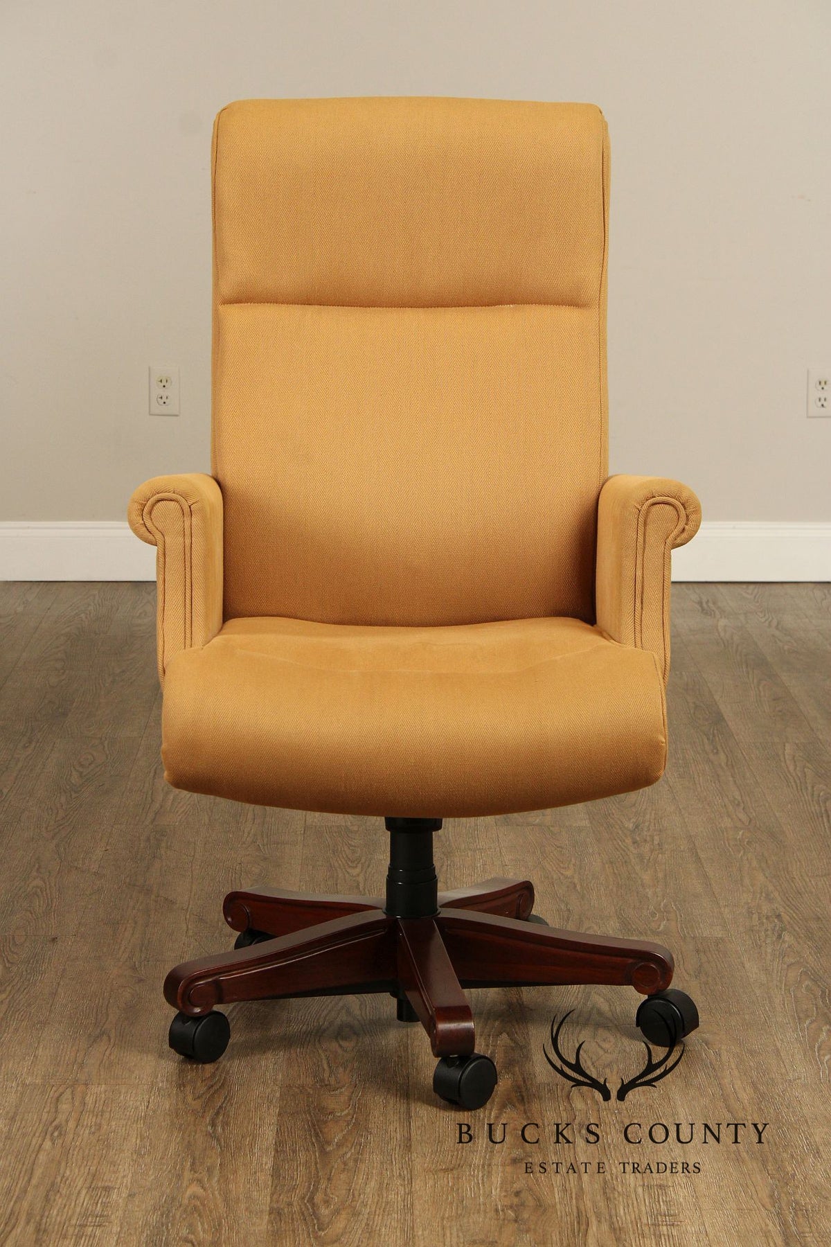 Traditional Executive Office Chair