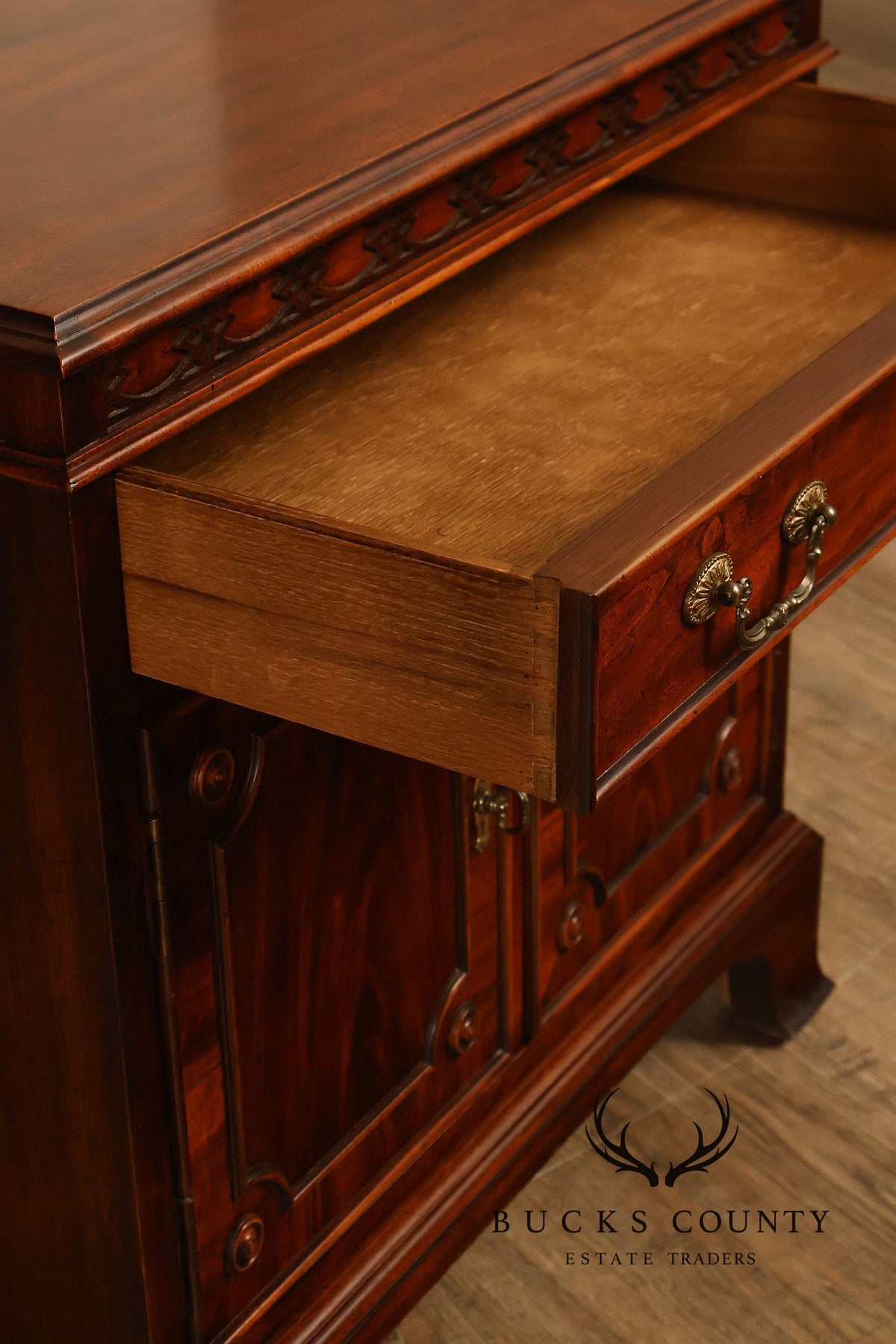 Century Furniture Georgian Style Mahogany Nightstand
