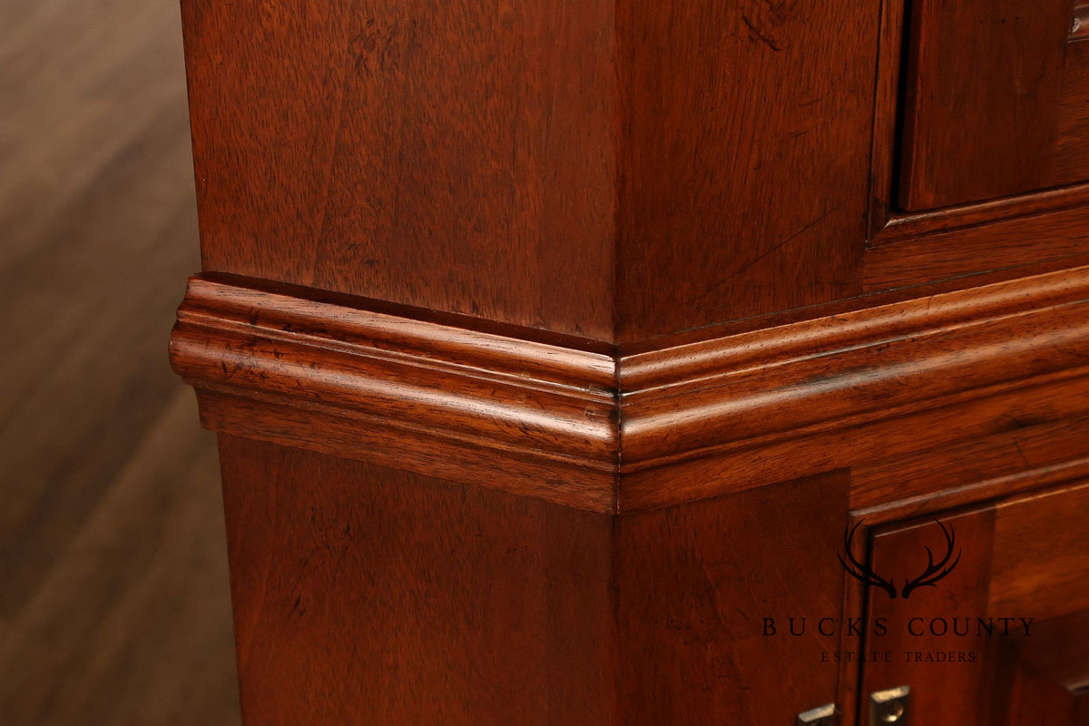 Stickley Traditional Newport Mahogany Lighted Corner Cabinet