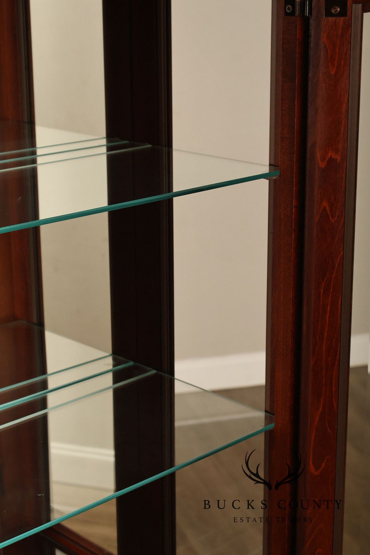 Pulaski Furniture Curio Display Cabinet