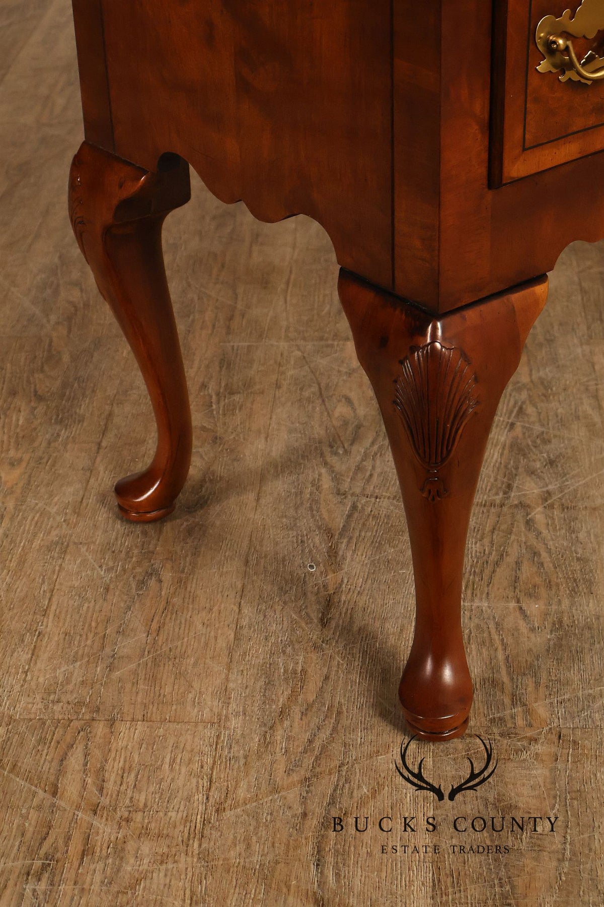 Henredon Georgian Style Burlwood Lowboy