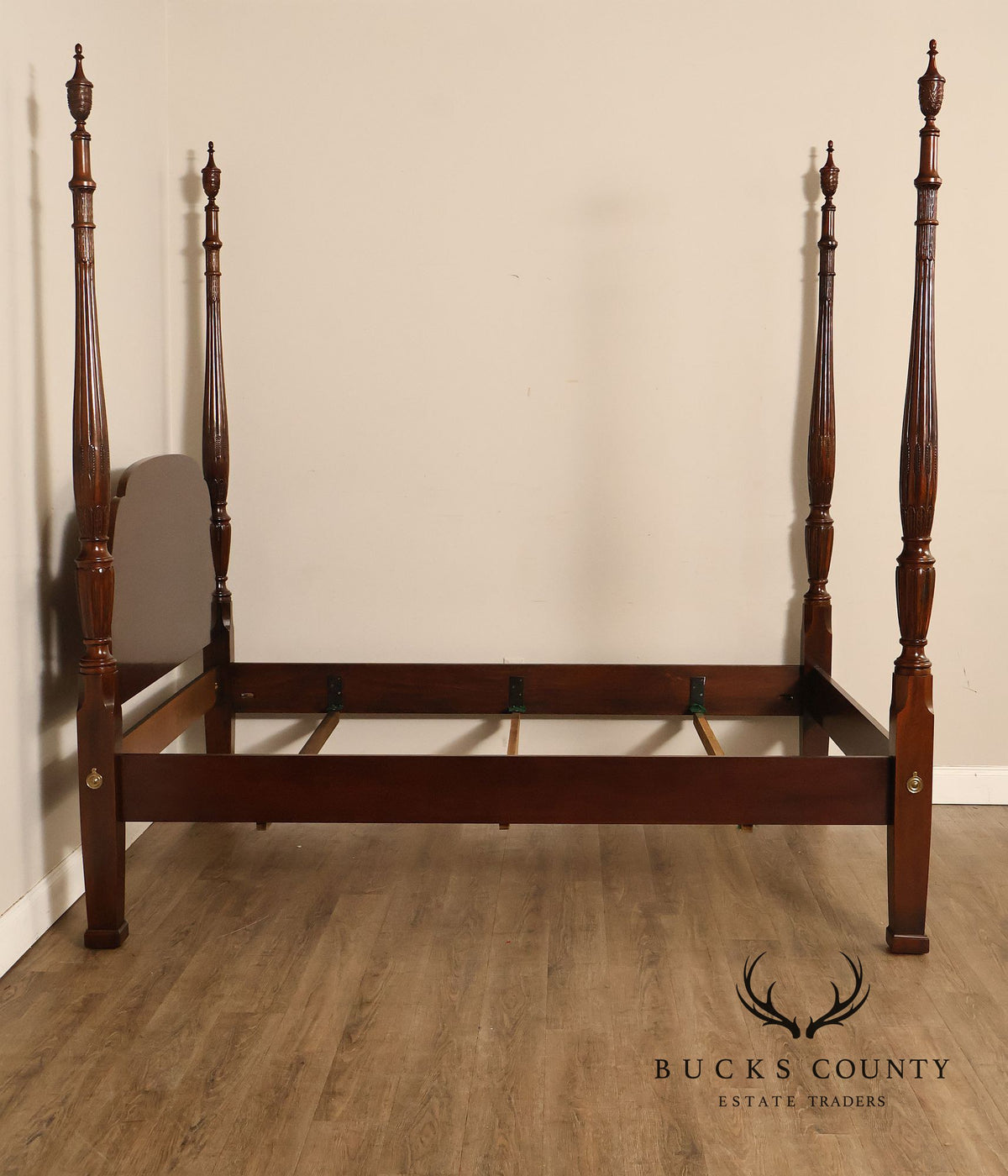 Drexel Heritage Mahogany Rice Carved Queen Poster Bed