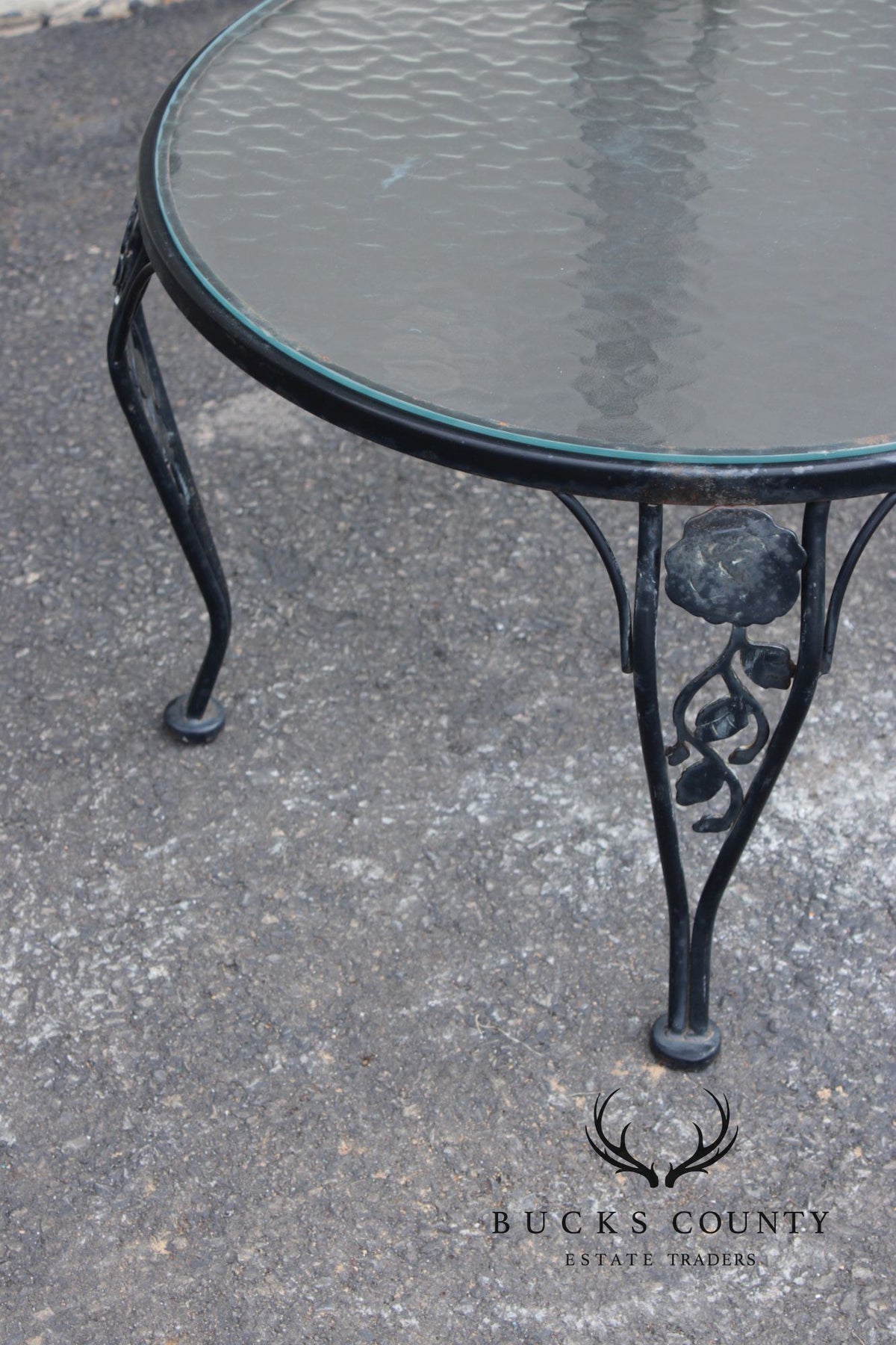 Woodard 'Chantilly Rose' Outdoor Round Glass Top Side Table