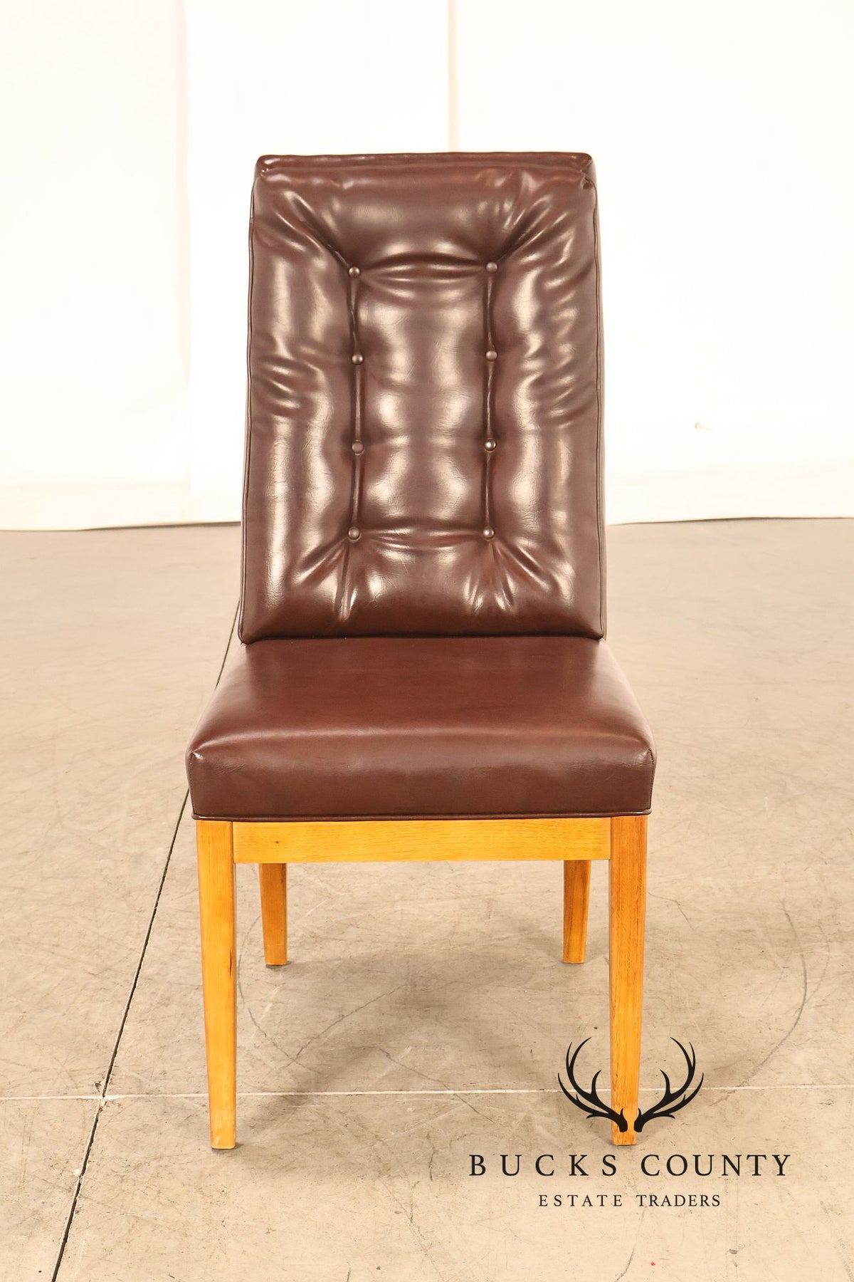 Mid Century Modern Set of Eight Walnut and Leather Dining Chairs