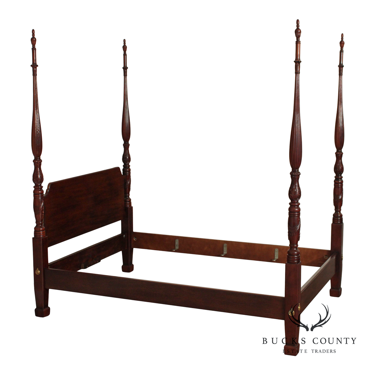 Henredon Georgian Chippendale Style Mahogany Traditional Queen Poster Bed