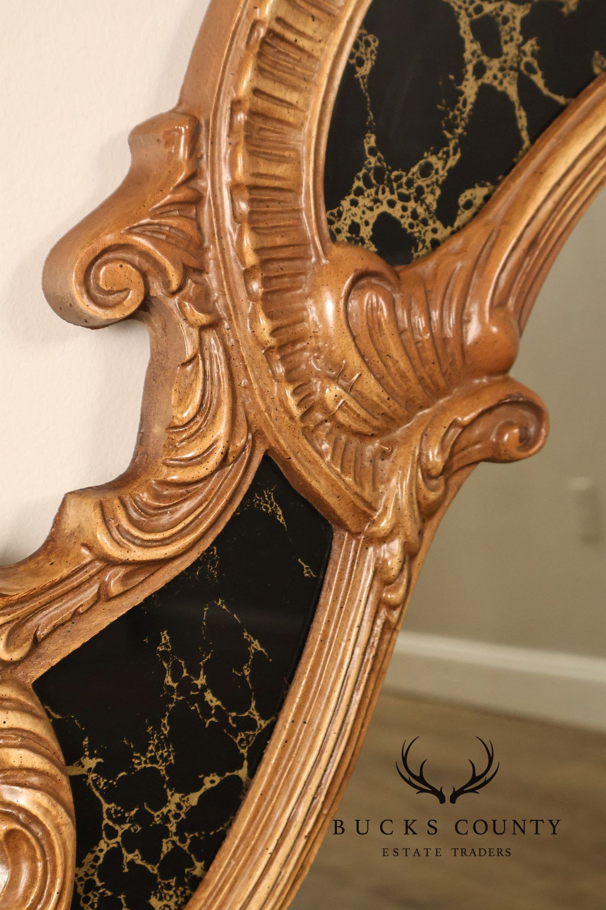 Union City Mirror & Table Co. Baroque Style Giltwood Mirror