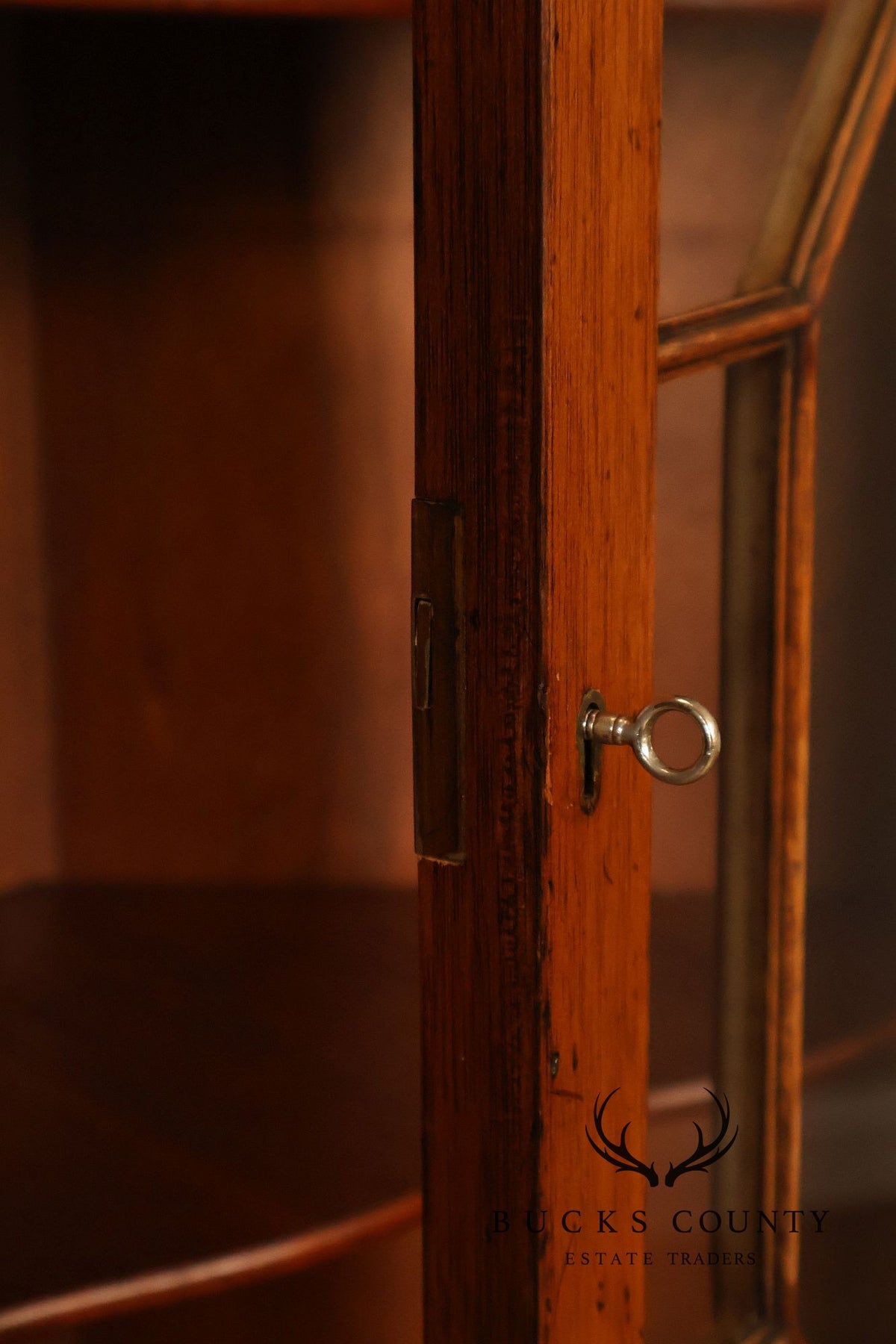 Georgian Style Narrow Mahogany Corner Cabinet With Geometric Glass Door
