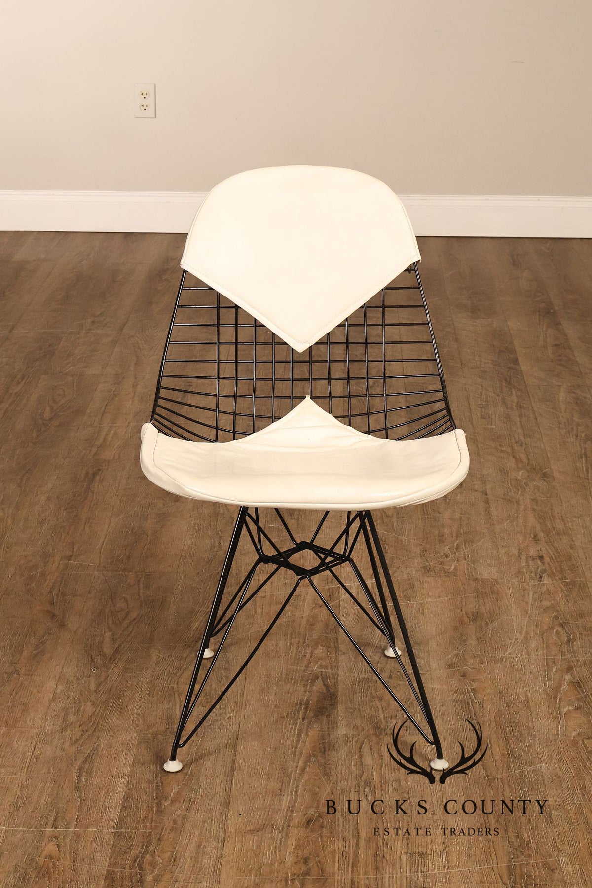 Herman Miller Eames Mid Century Modern Wire Chair