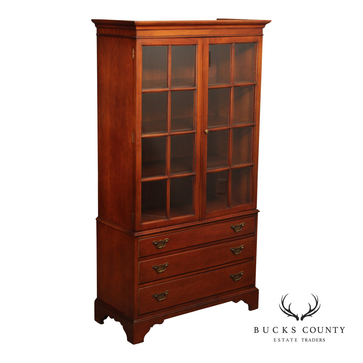 Drexel Chippendale Style Cherry Bookcase Display Cabinet