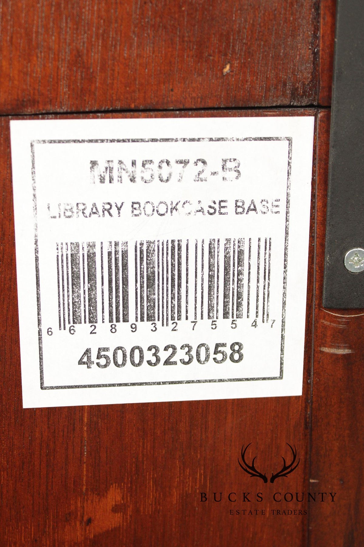 Century Furniture Pair Of Pineapple Carved Lighted Library Bookcases