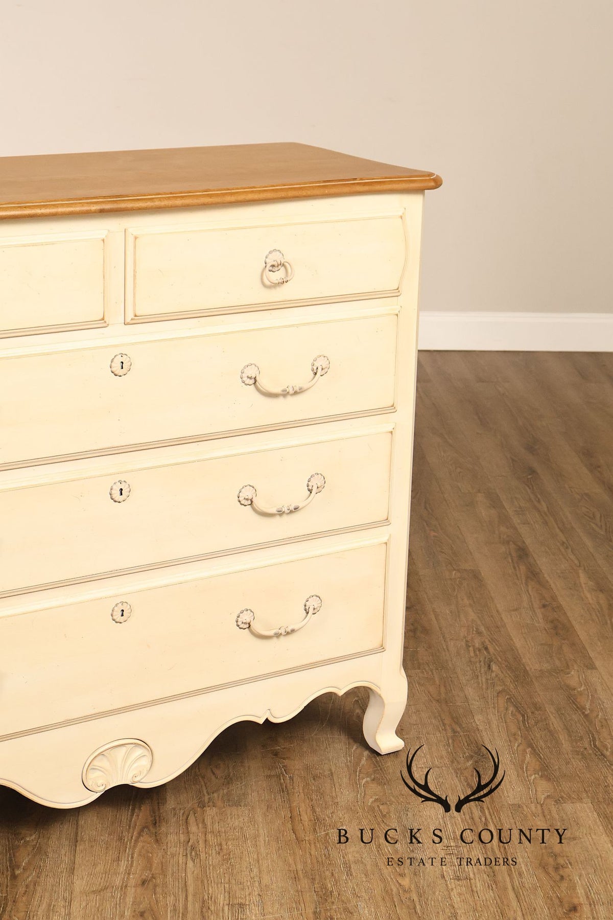 Ethan Allen 'Country French' Distress Painted Chest of Drawers