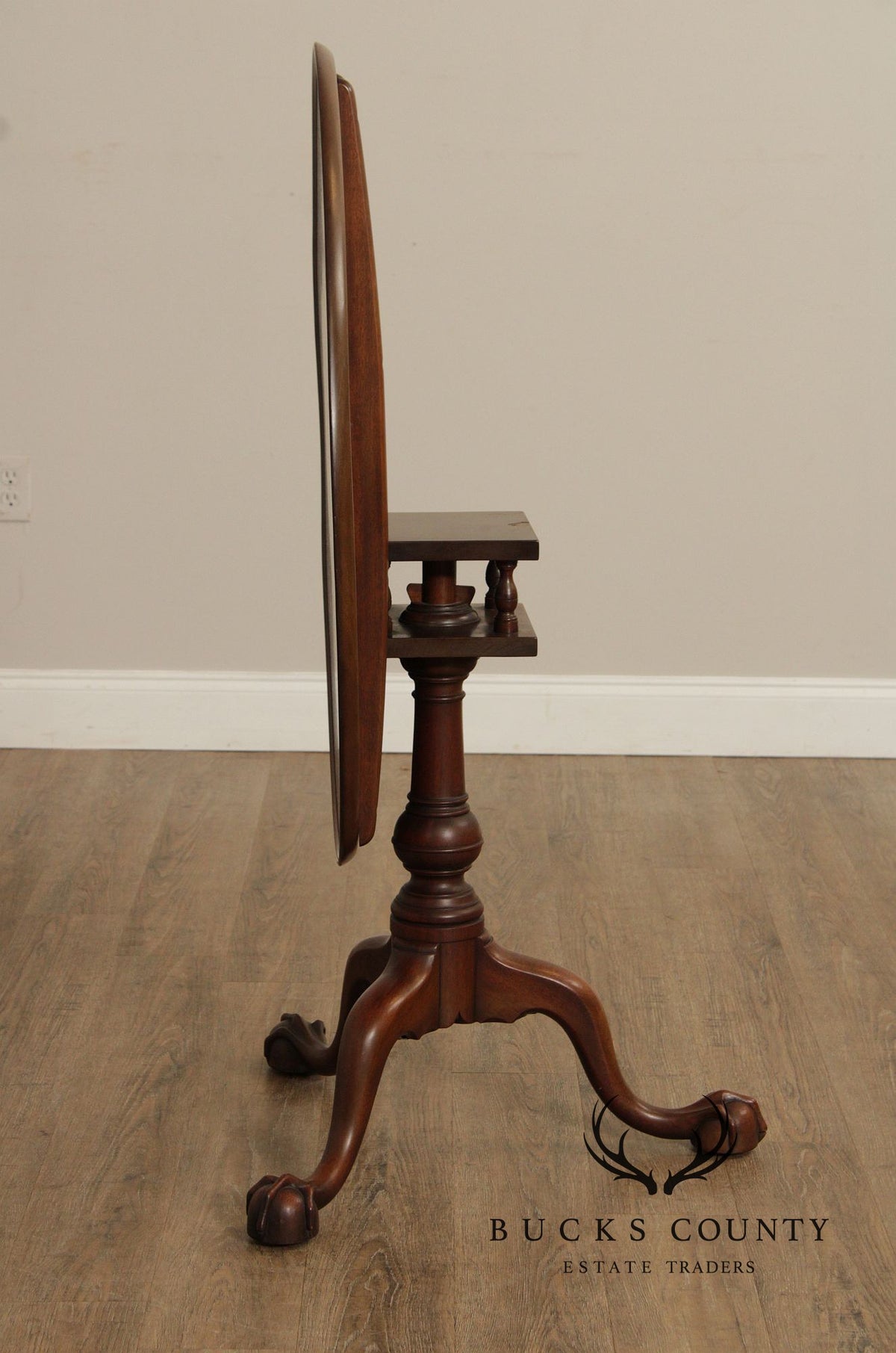 Kittinger Colonial Williamsburg Mahogany Tilt Top Tea Table