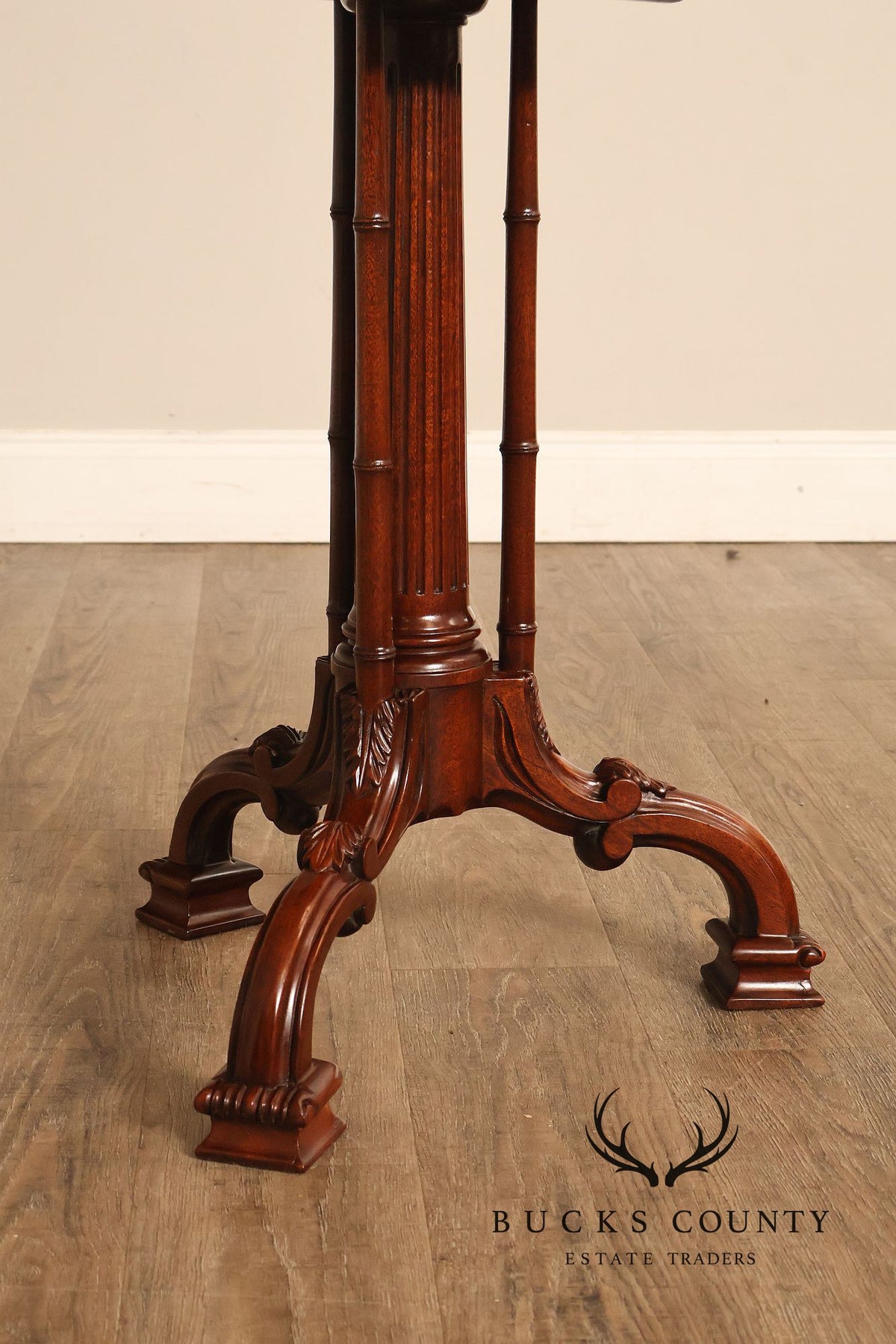 Georgian Style Mahogany Pie Crust Tilt Top Pedestal Table