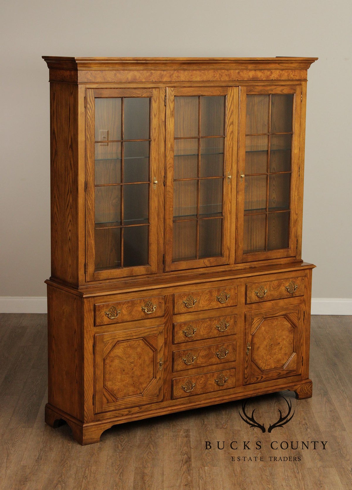 Baker Furniture Georgian Style Burled Oak Breakfront China Cabinet