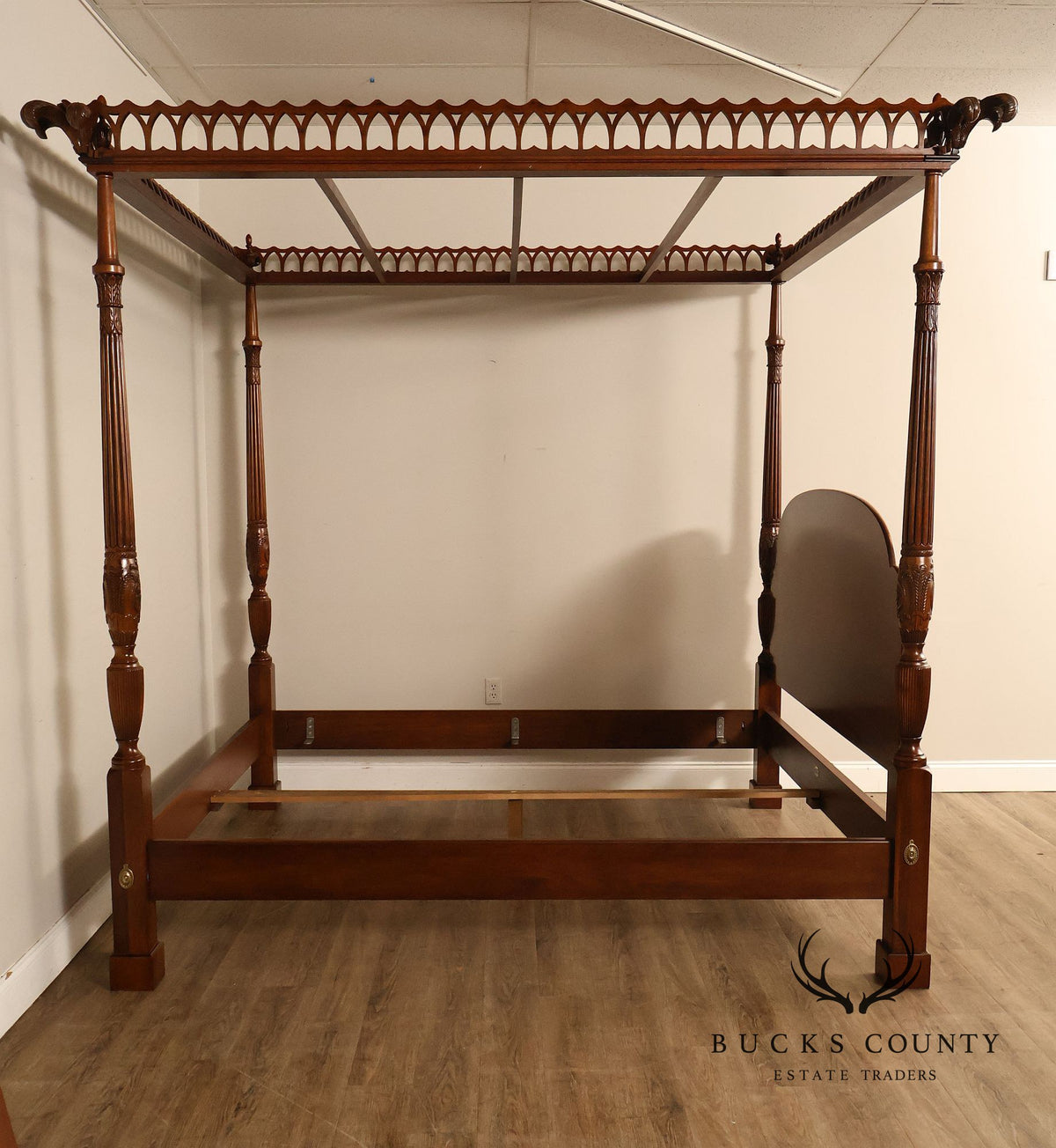 Henredon Historic Natchez Collection Southern Colonial Mahogany King Canopy Poster Bed