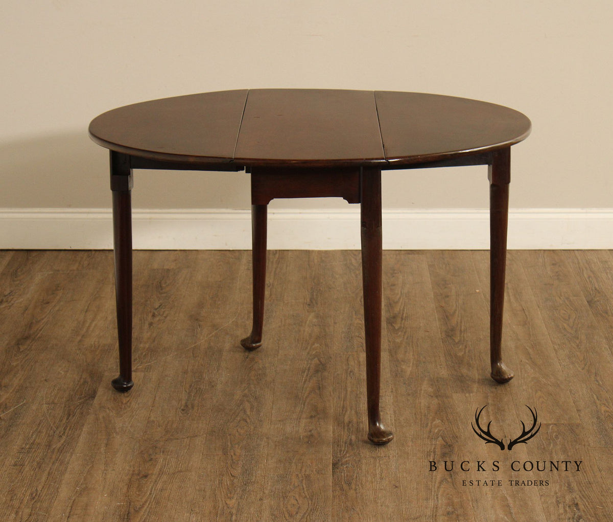 Queen Anne Style Mahogany Drop-Leaf Table