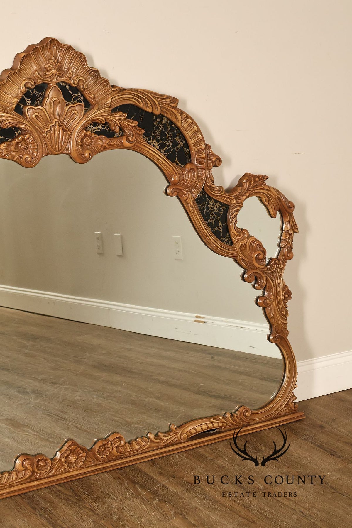 Union City Mirror & Table Co. Baroque Style Giltwood Mirror