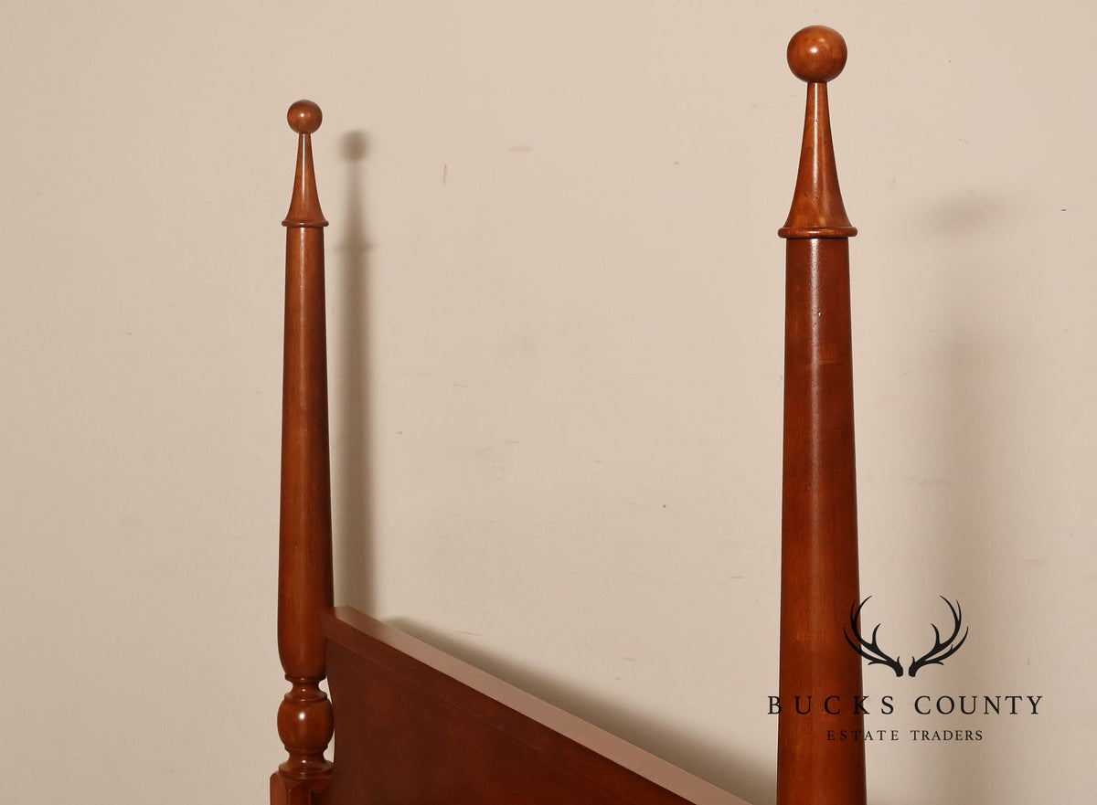 Vintage Traditional Early American Style Queen Size Four Poster Bed