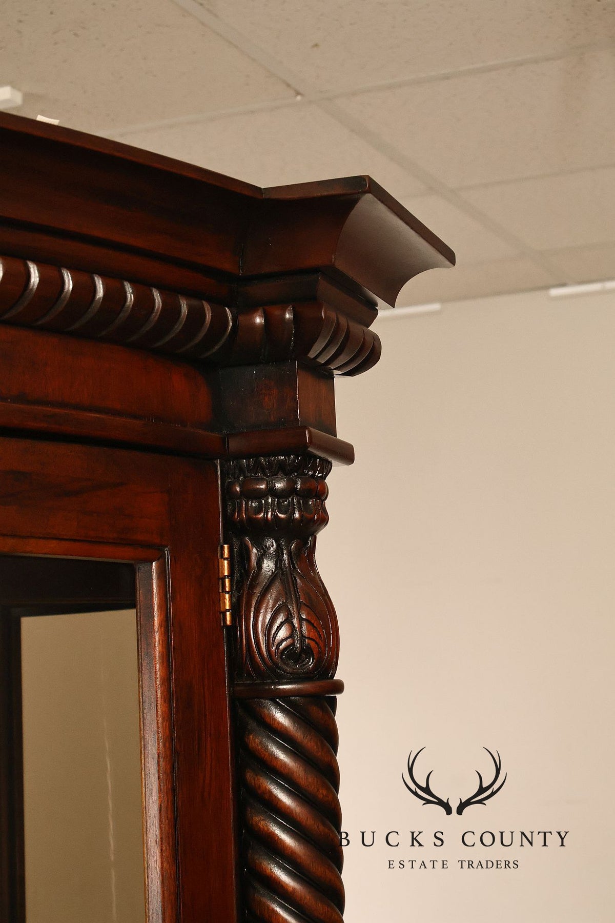 Henredon Regency Style Mahogany China Cabinet