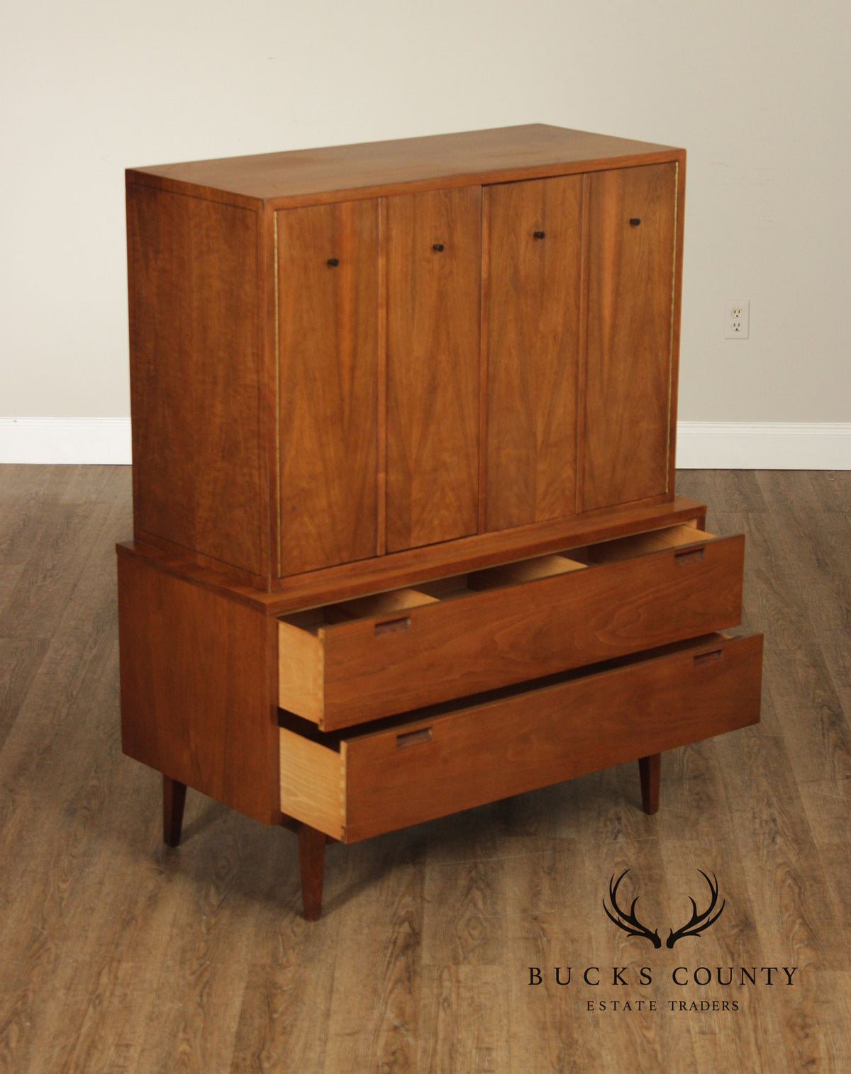 American Of Martinsville Mid-Century Modern Walnut Gentleman's Chest