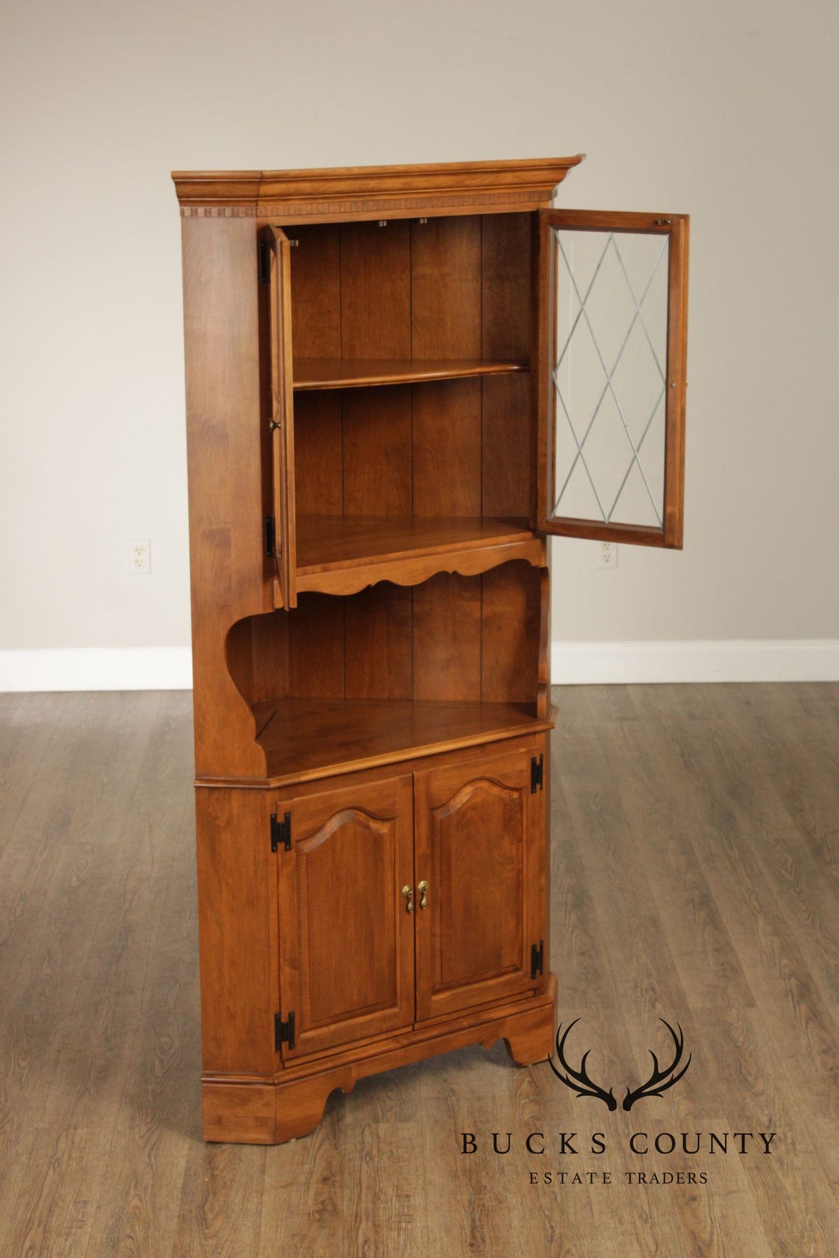 Ethan Allen Heirloom Maple Corner Cabinet