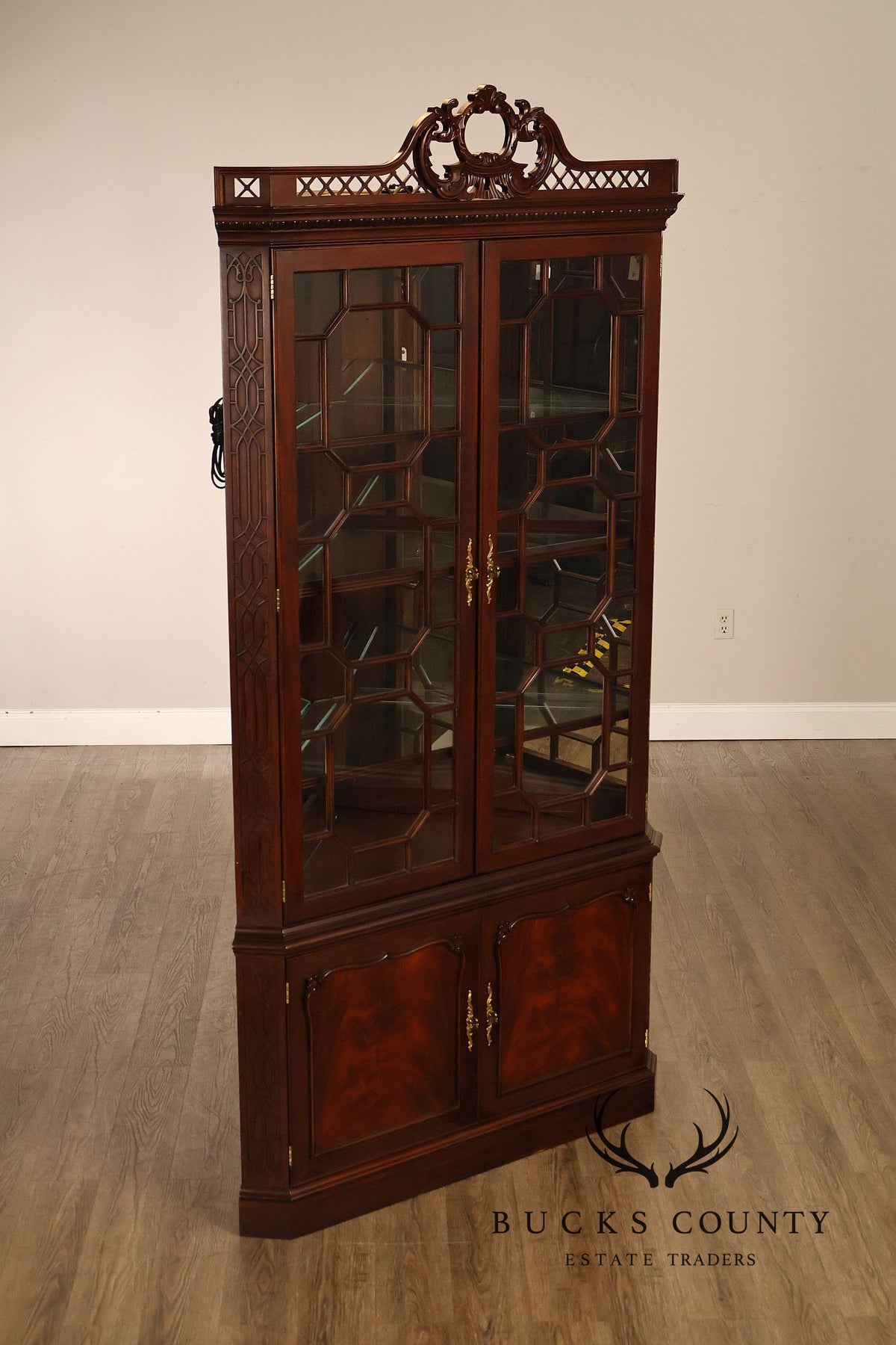 Henkel Harris Chippendale Style Genuine Mahogany Corner Cabinet