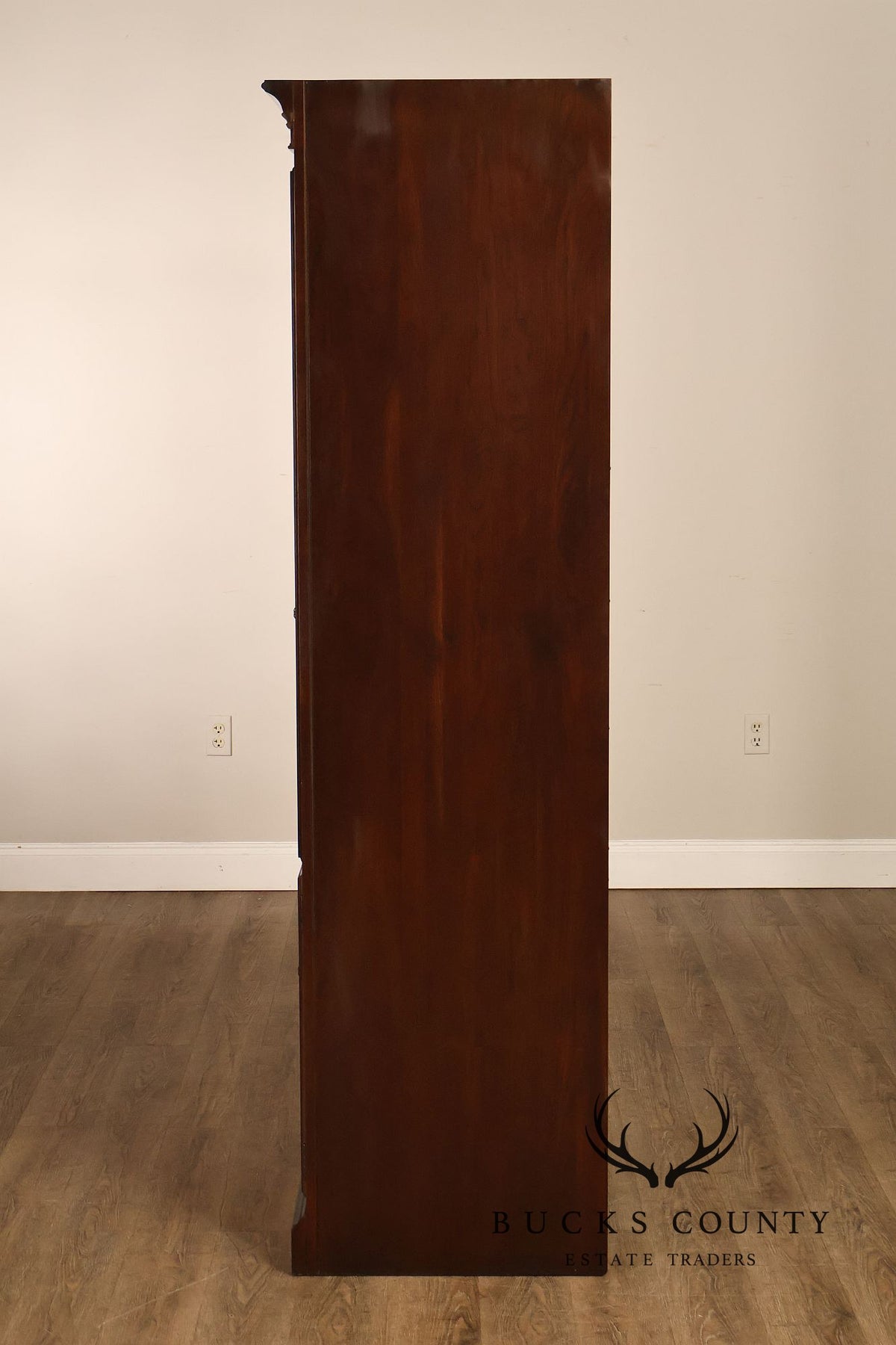 Ethan Allen Georgian Court Collection Traditional Entertainment Armoire Cabinet
