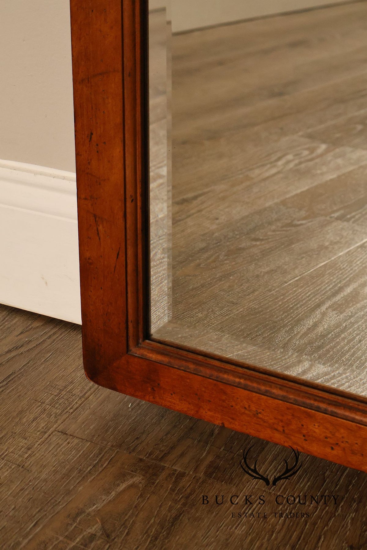 Century Furniture 'Town & Country' Trifold Dresser Mirror