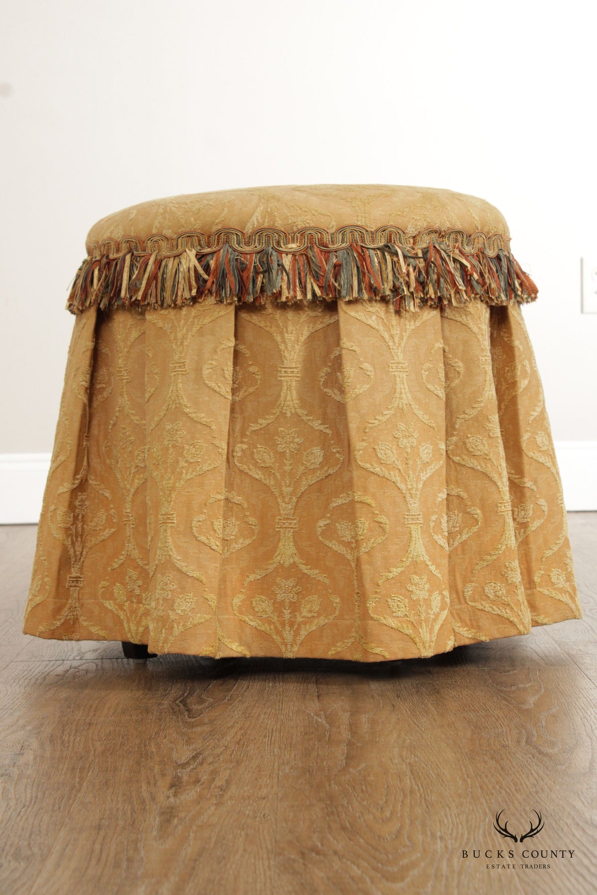 Traditional Custom Upholstered Round Vanity Stool