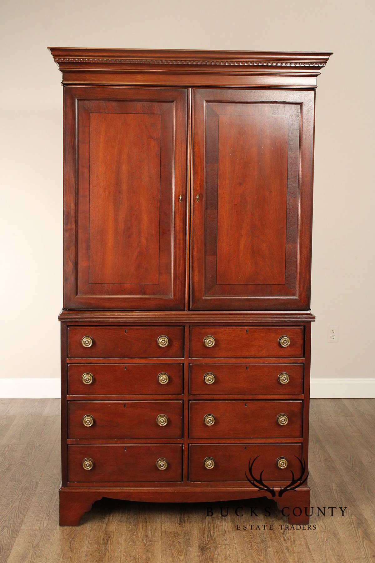 Lexington Furniture Palmer Home Collection Armoire