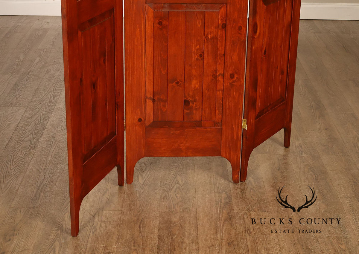 Rustic Colonial Style Pair of Pine Folding Dressing Screens