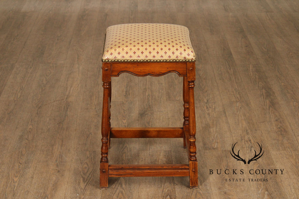 English Traditional Style Set of Three Counter Stools