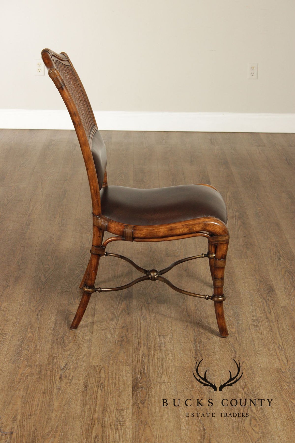 Drexel Heritage Coastal Style Round Glass Top Dining Table With Four Cane Back Chairs